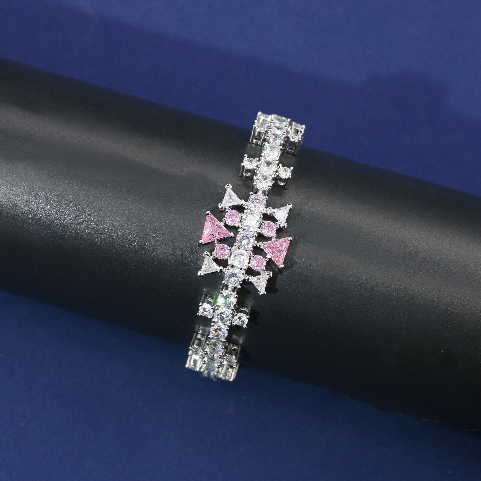 New high quality elegant zircon bracelet