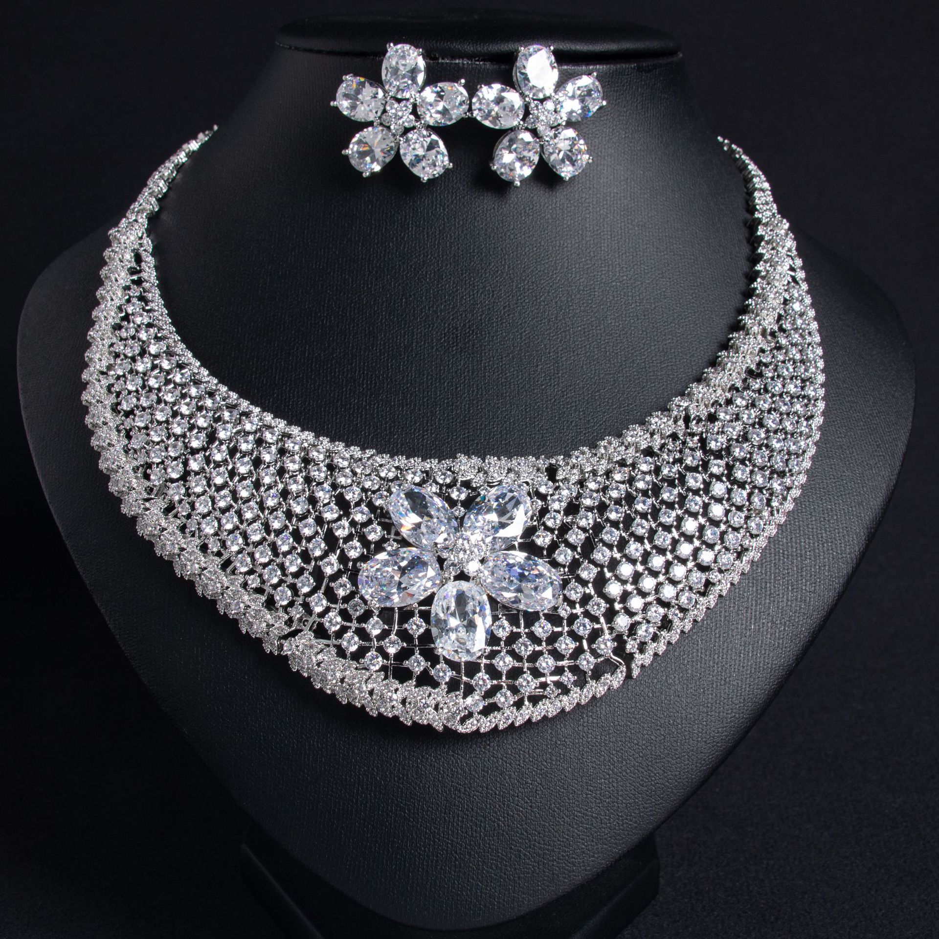 New zircon jewelry sets suitable for weddings