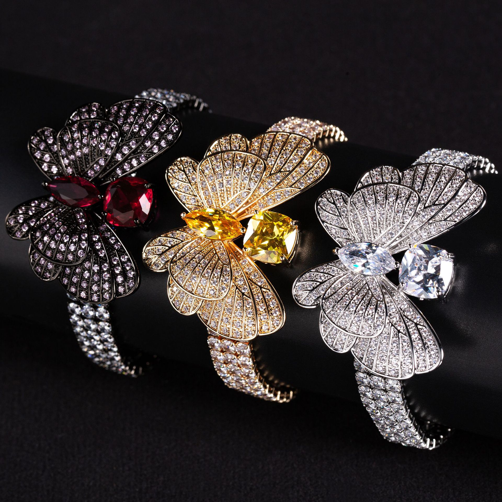 New butterfly zircon bracelet