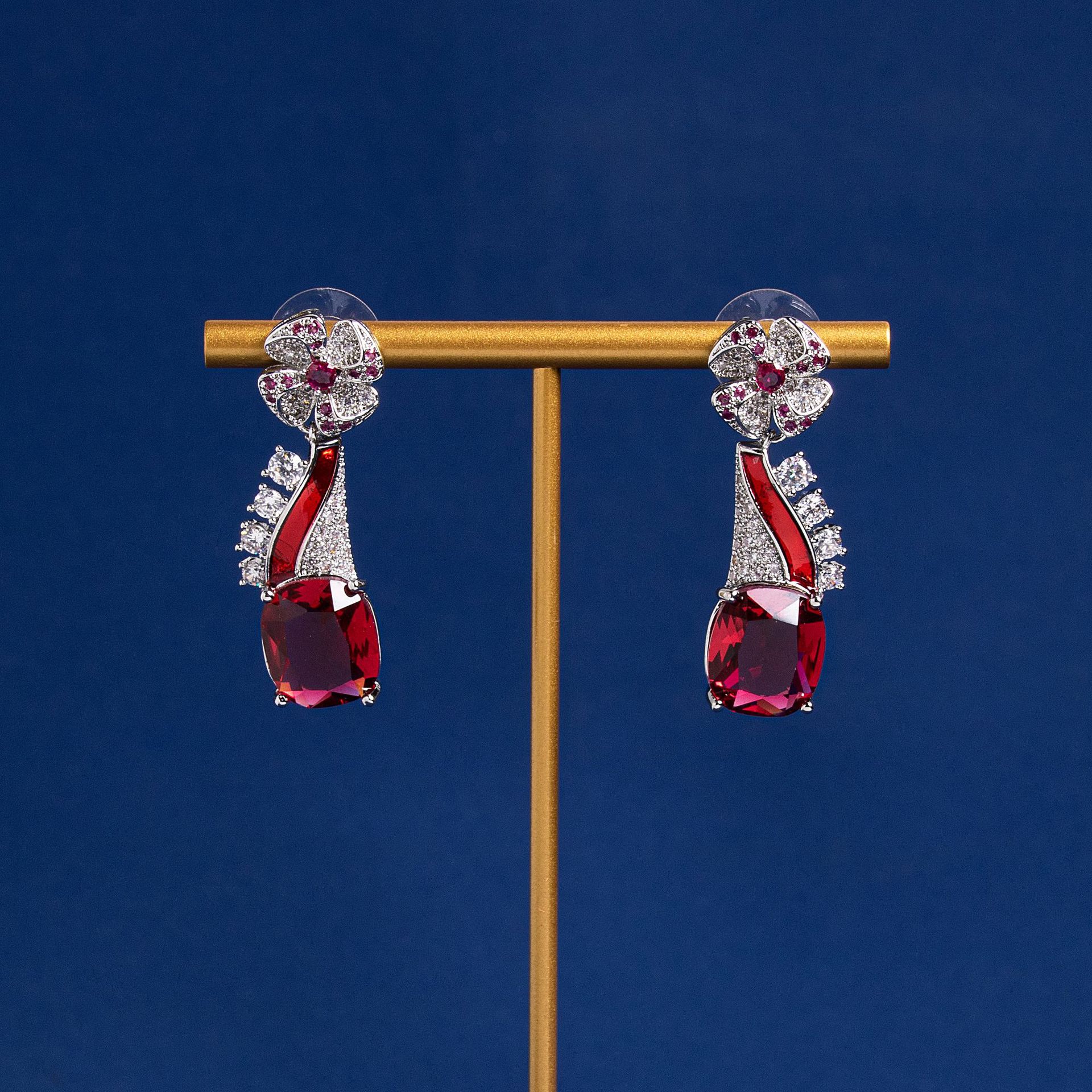 New elegant floral earrings