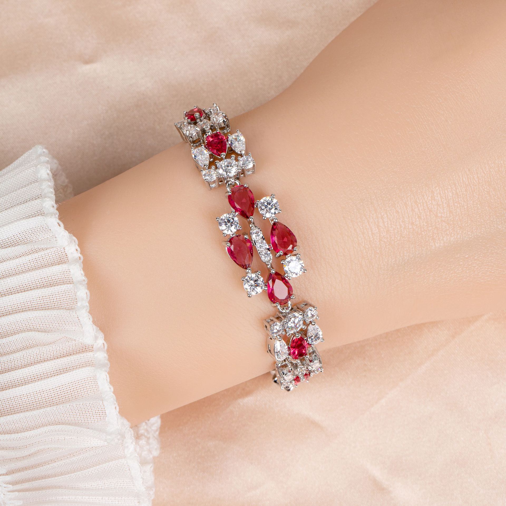 New affordable high quality zircon bracelet