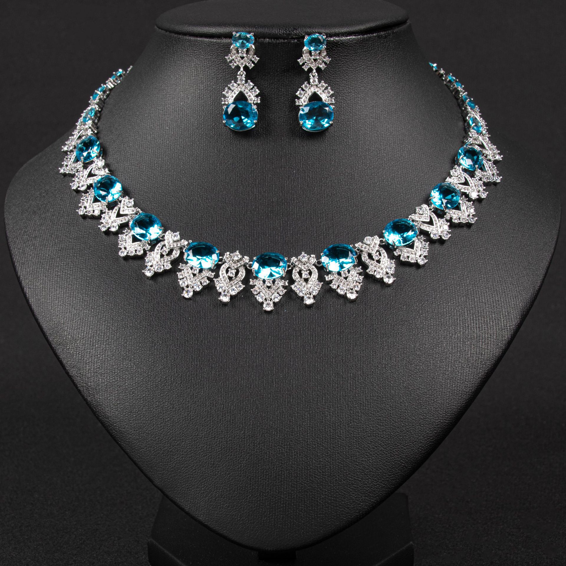 Zircon jewelry set