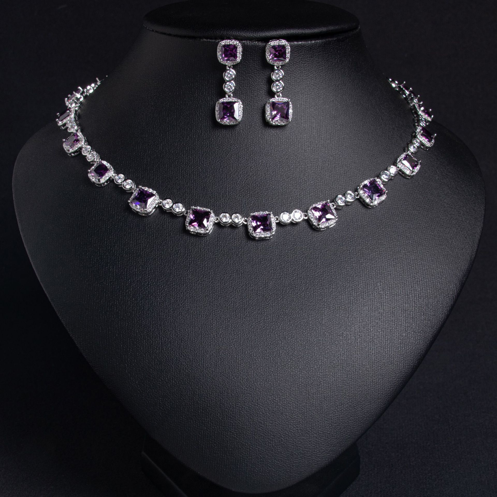 New zircon jewelry set suitable for date