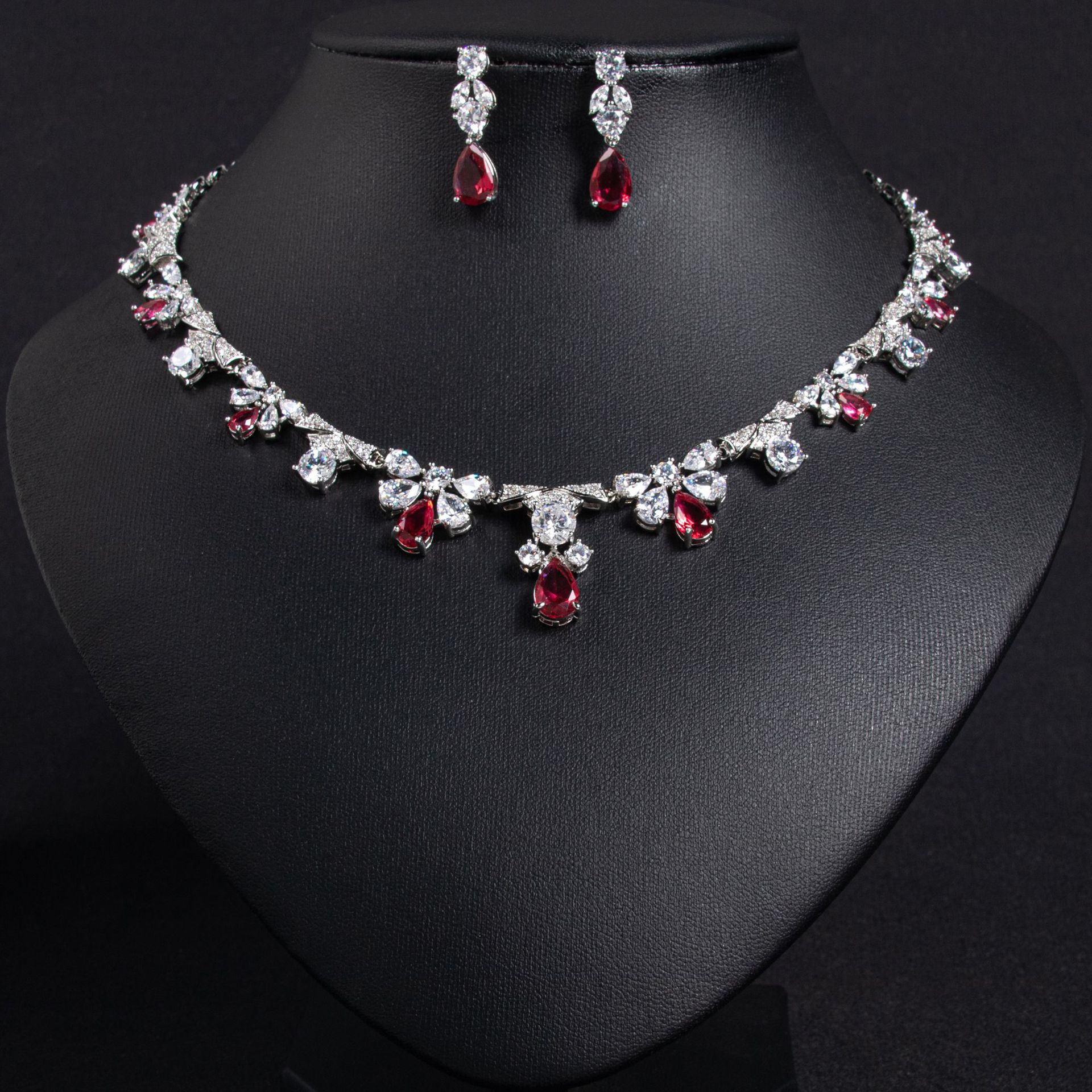 Zircon jewelry set