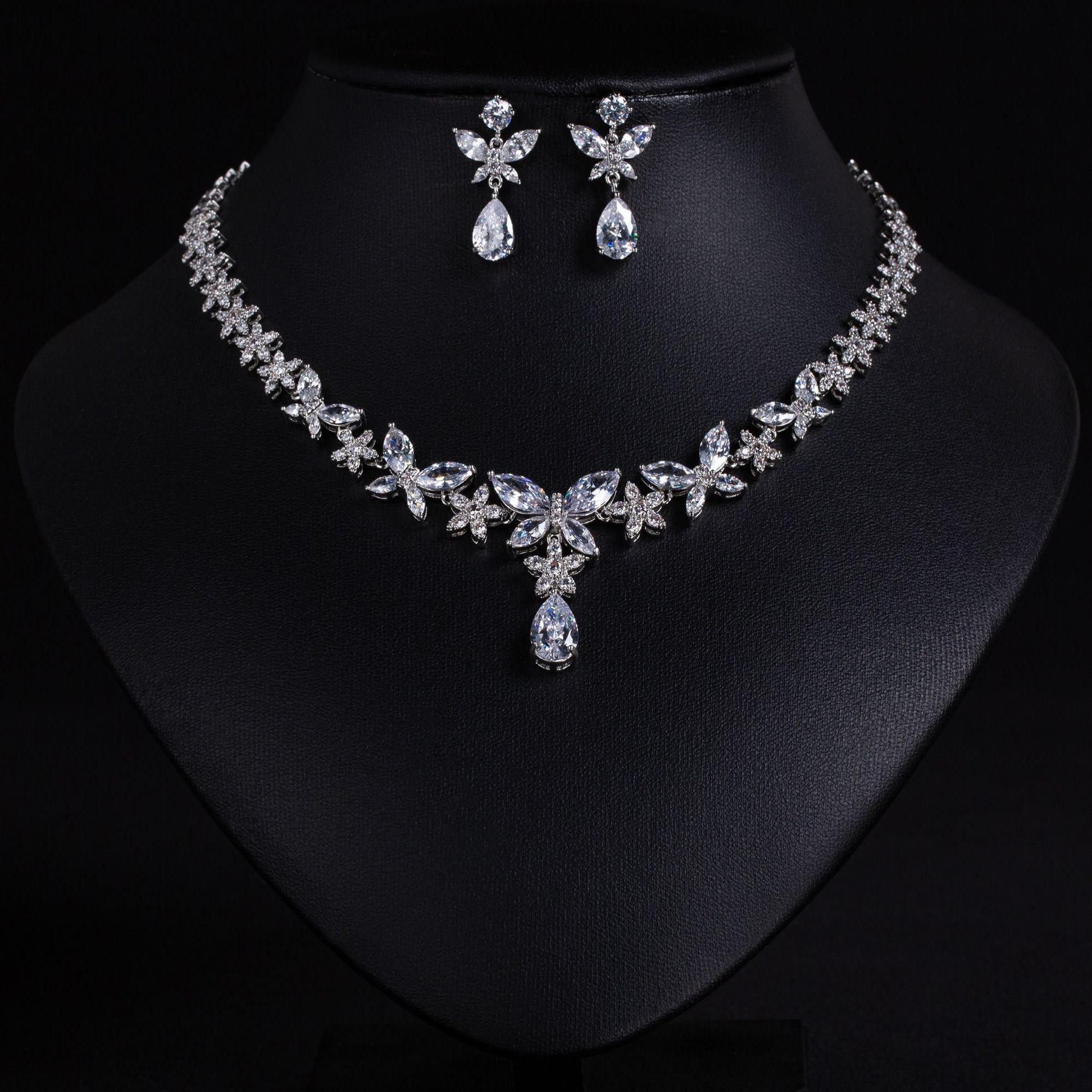 Zircon jewelry set