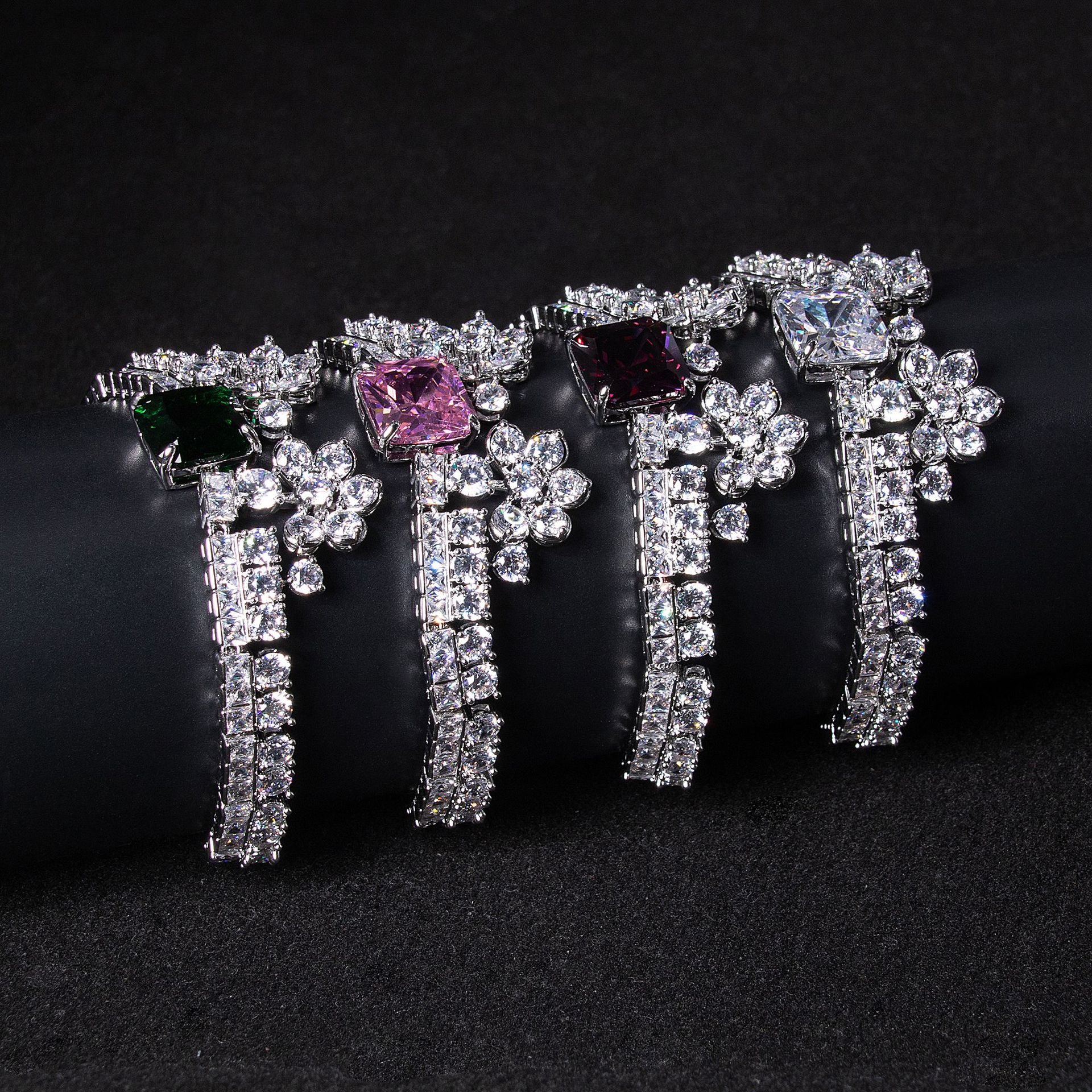 New high-quality and unique zircon bracelet