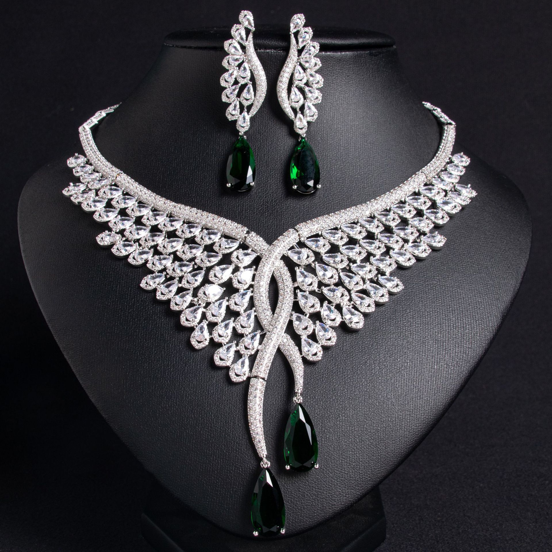 Zircon jewelry set
