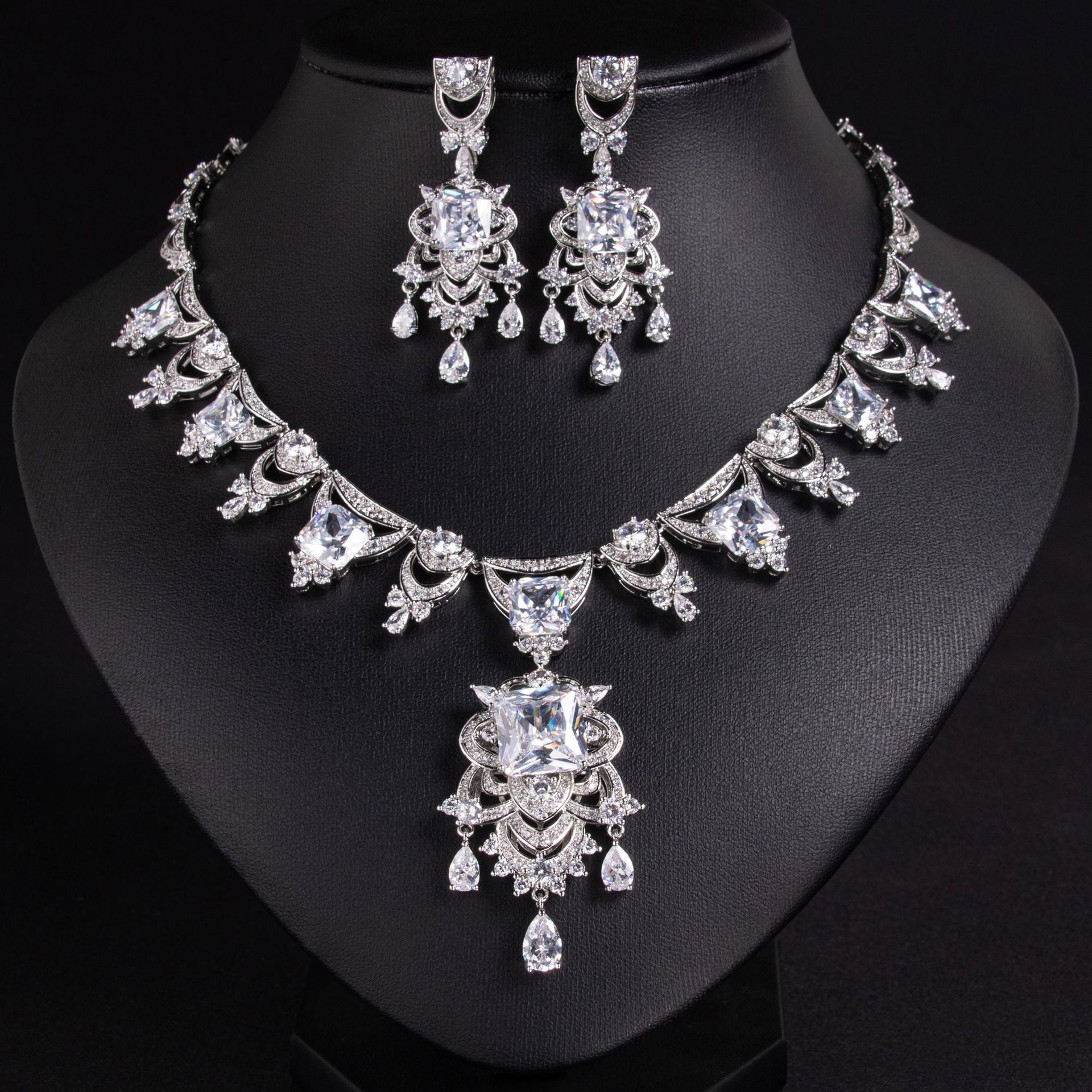 New zircon jewelry sets suitable for weddings