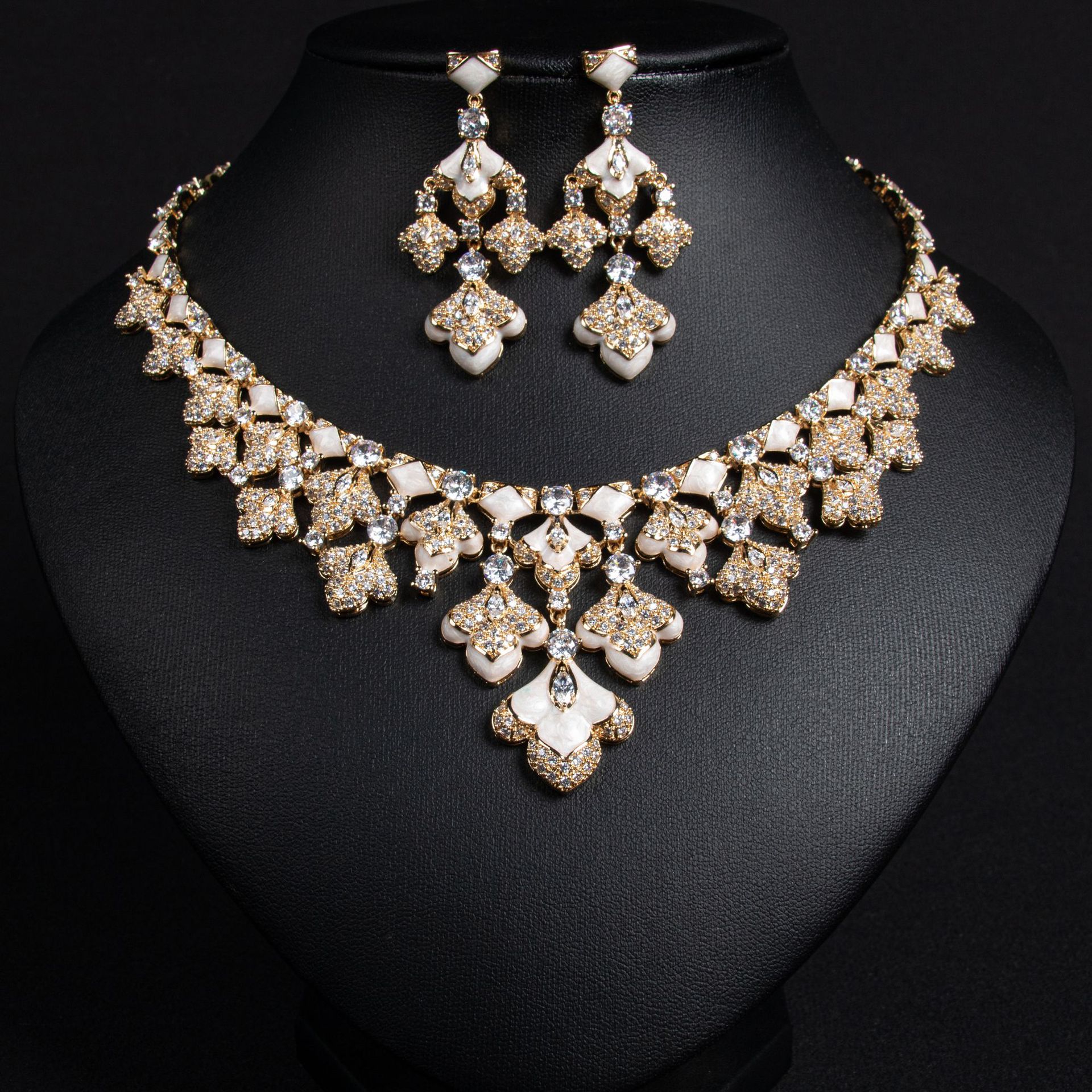 New zircon jewelry sets suitable for weddings