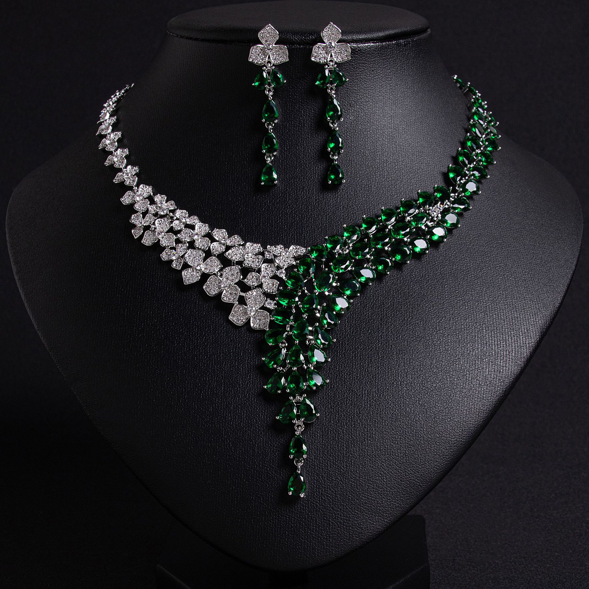 Zircon jewelry set