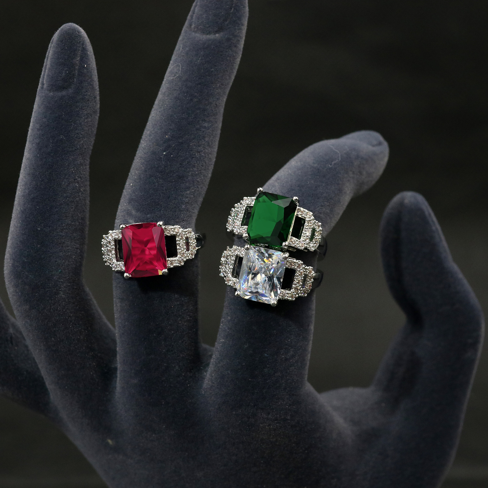 New high quality zircon ring