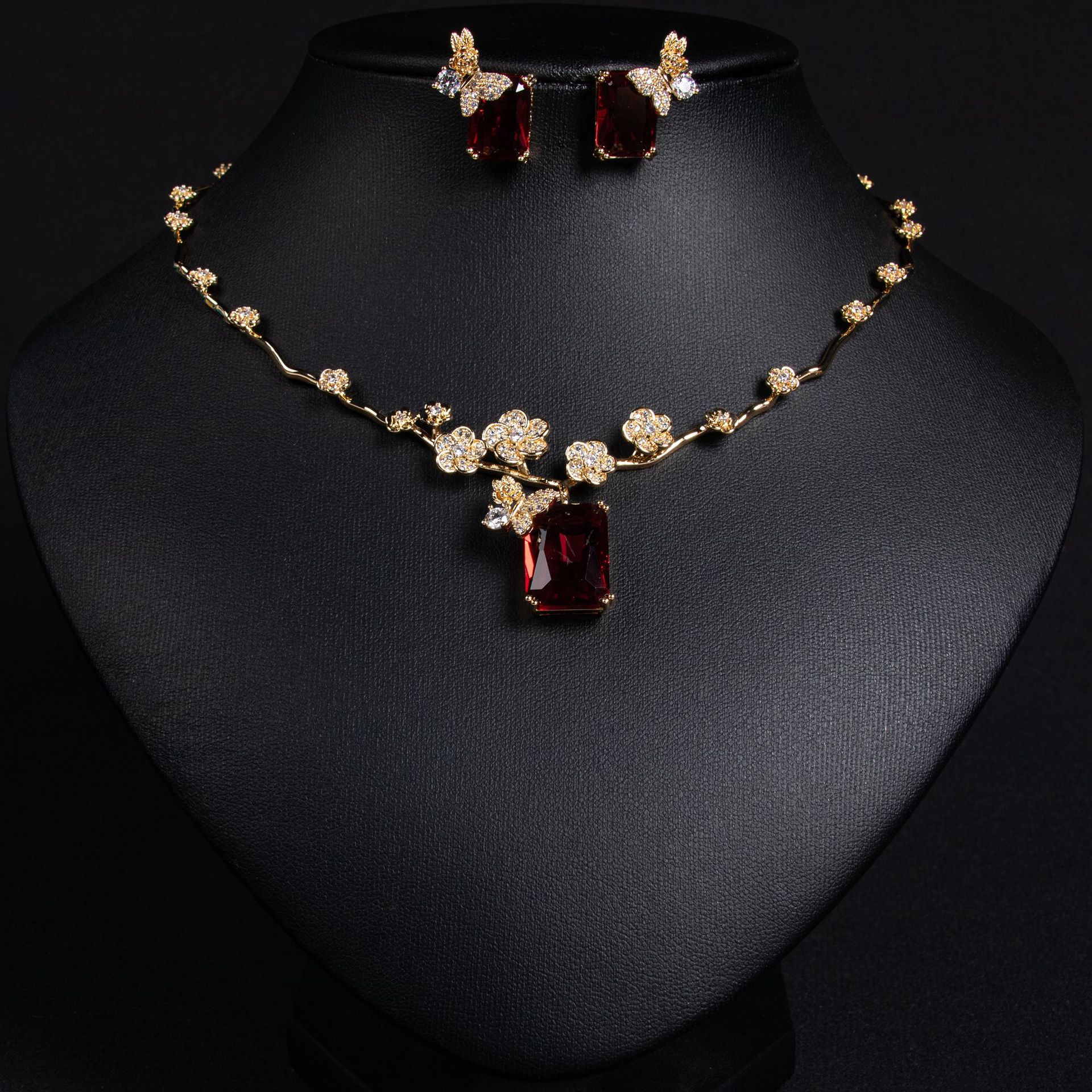 Elegant Floral Jewelry Set
