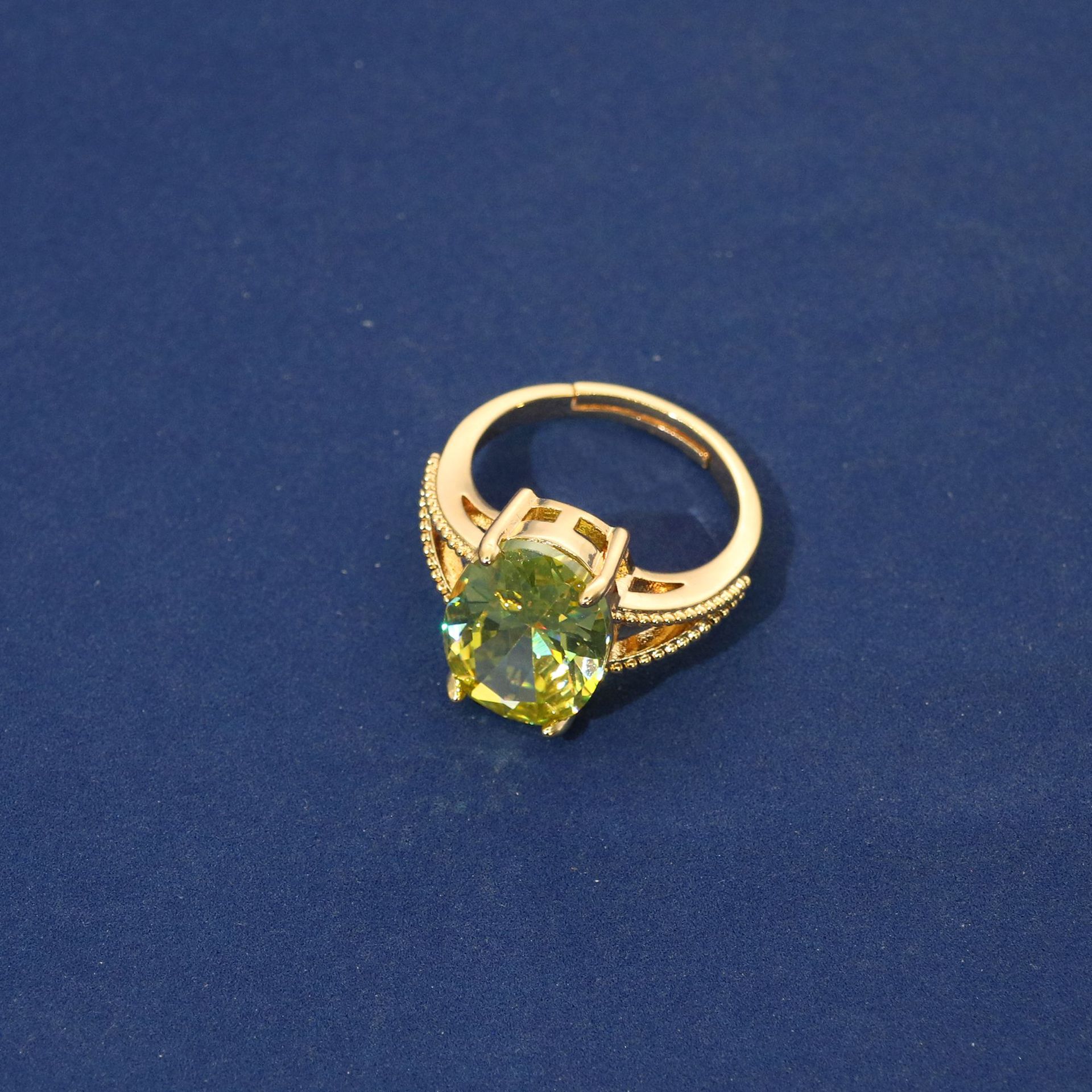 New high quality simple style zircon ring