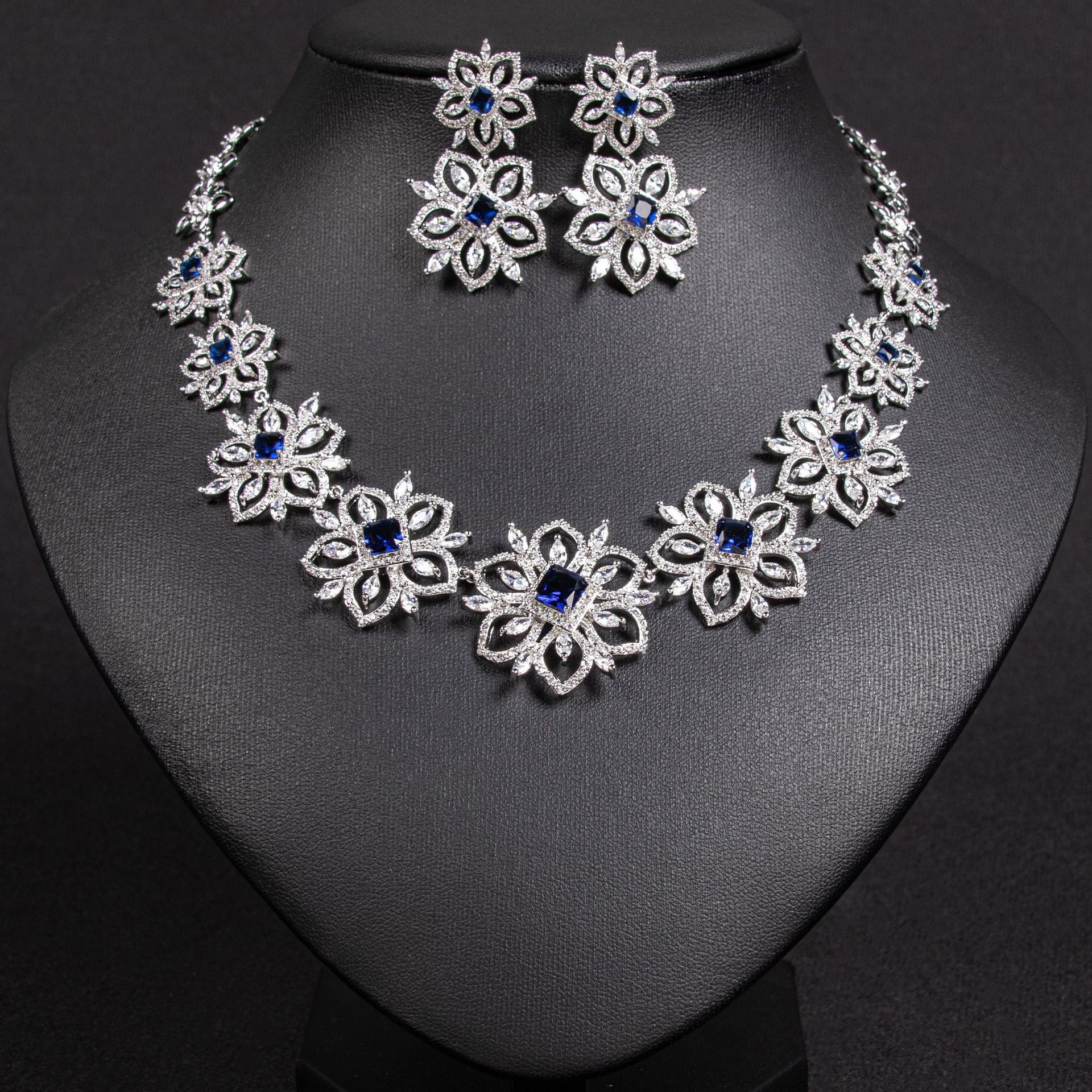 Zircon jewelry set
