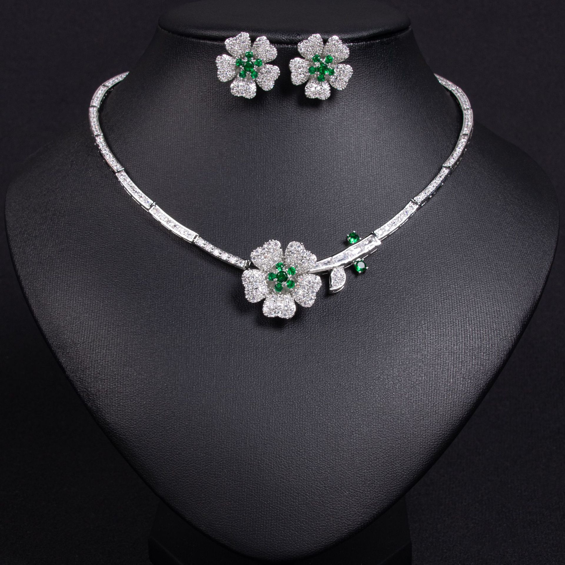 New Creative Floral Style Zirconia Necklace and Earring Set