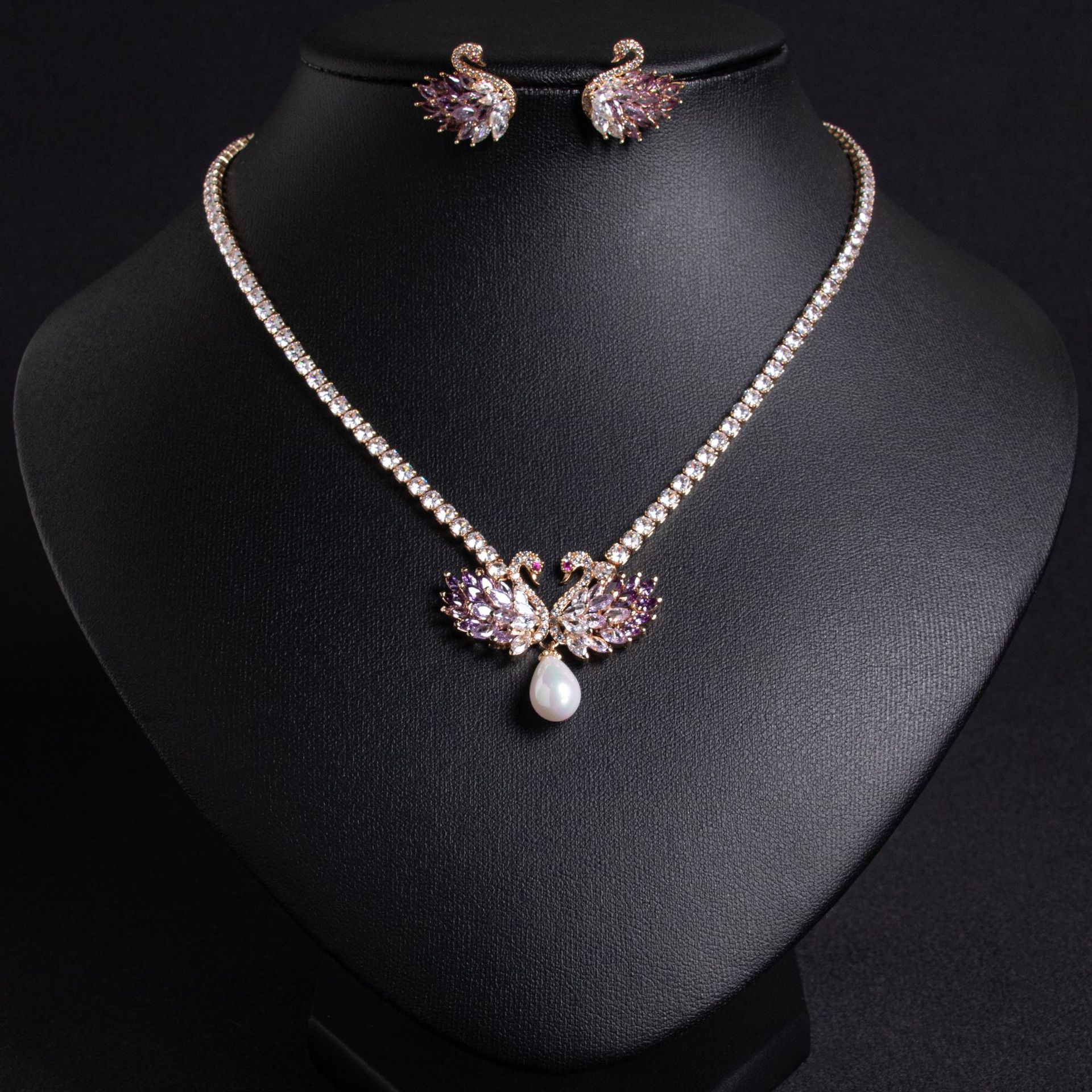 New Elegant Swan Jewelry Set