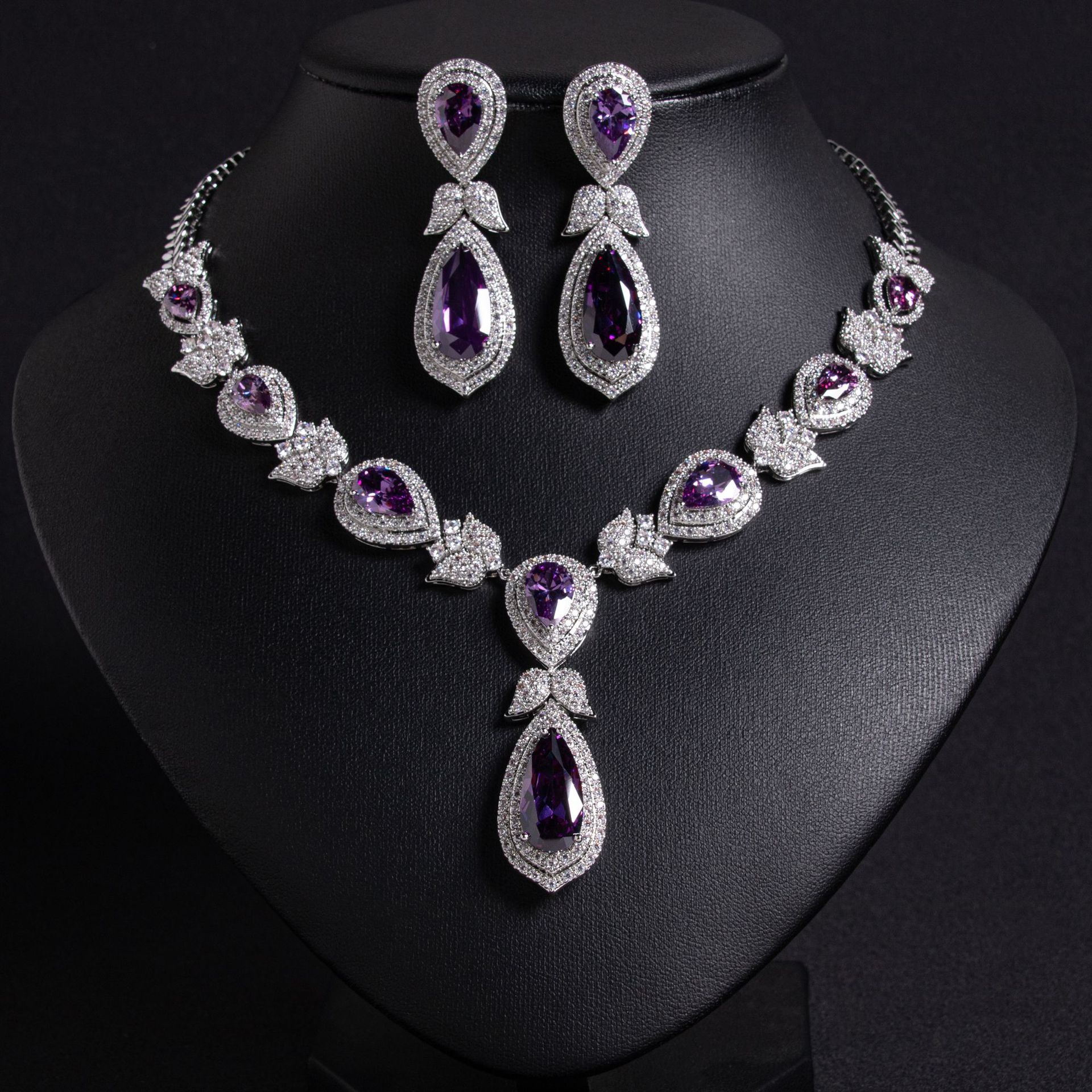 Zircon jewelry set