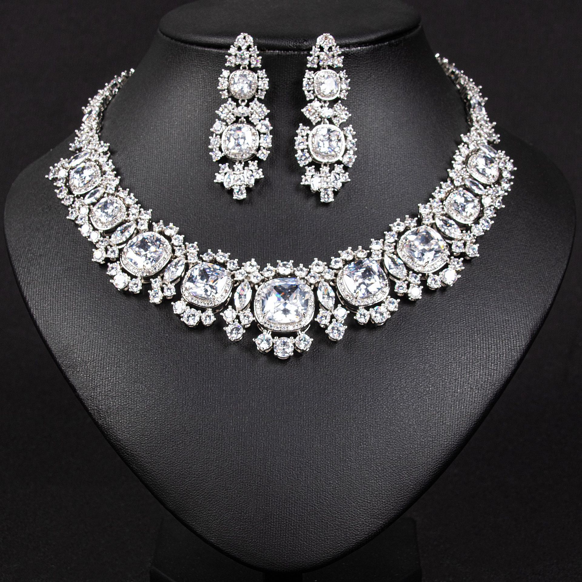 Zircon jewelry set