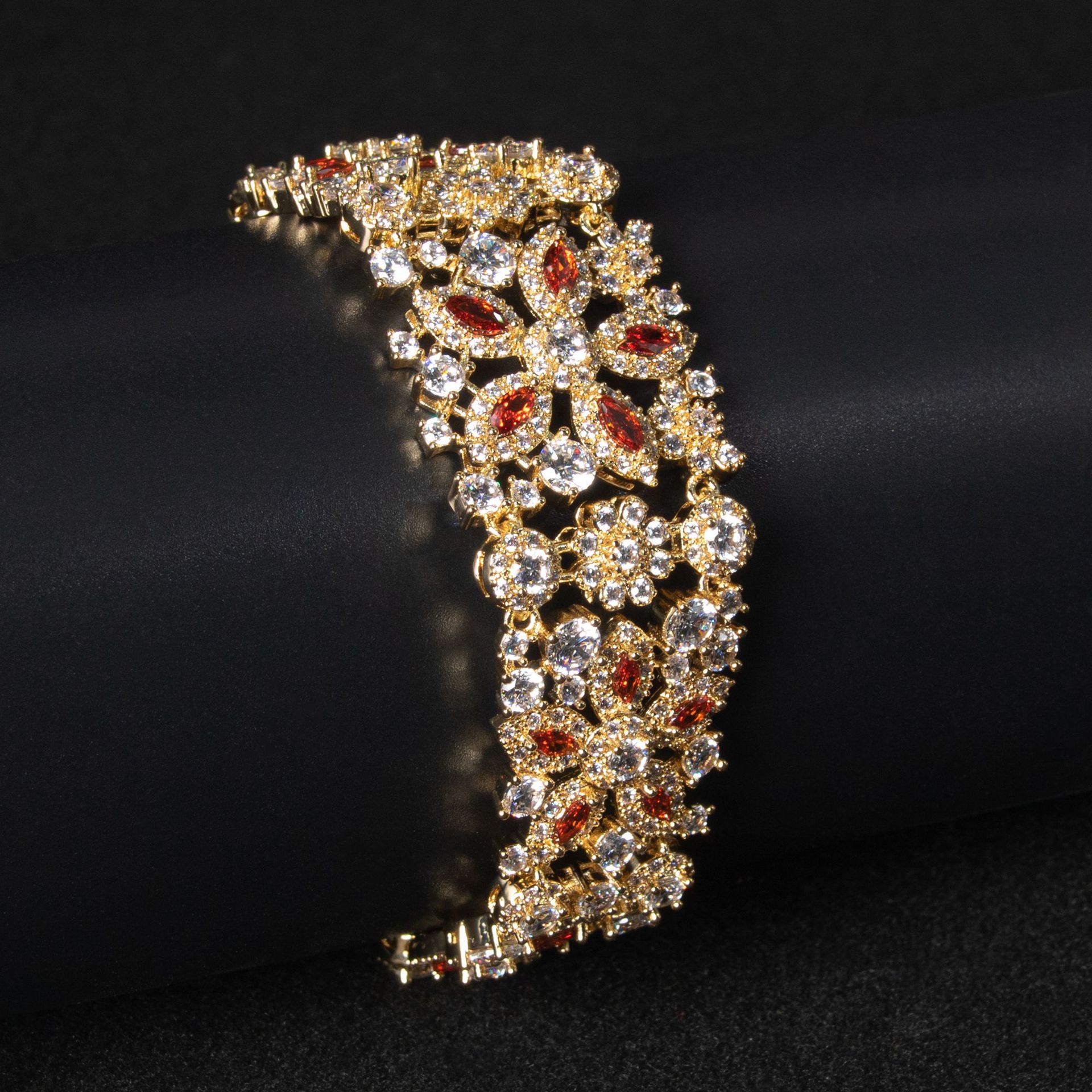 New Flower Zircon Bracelet