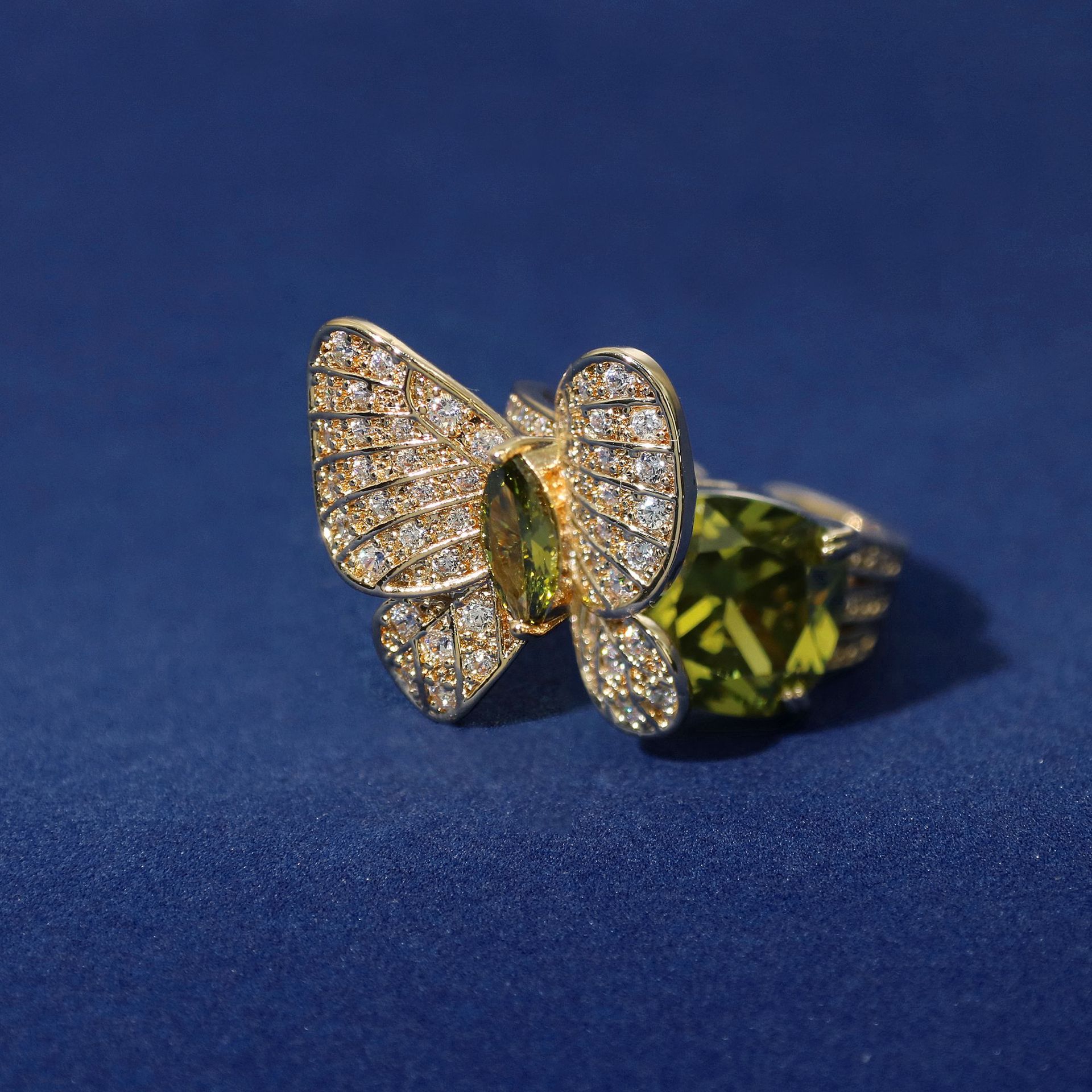 New high quality creative butterfly zircon ring