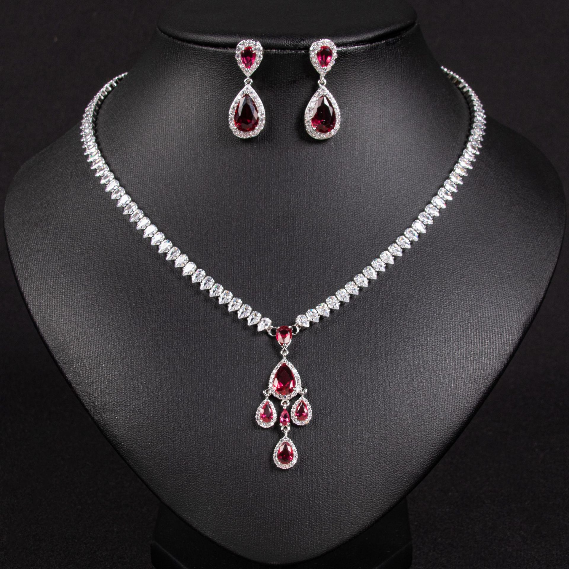 Zircon jewelry set