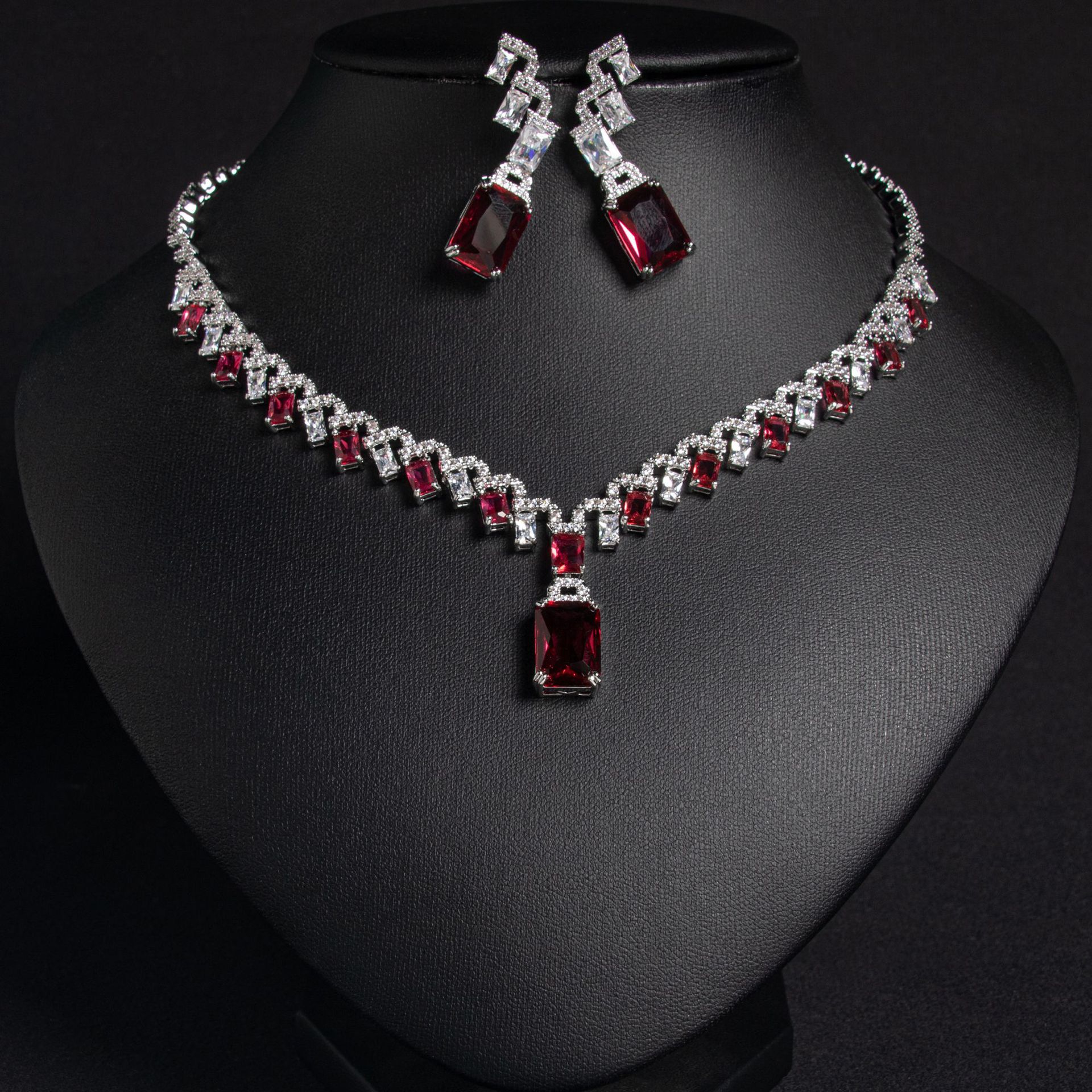 Zircon jewelry set