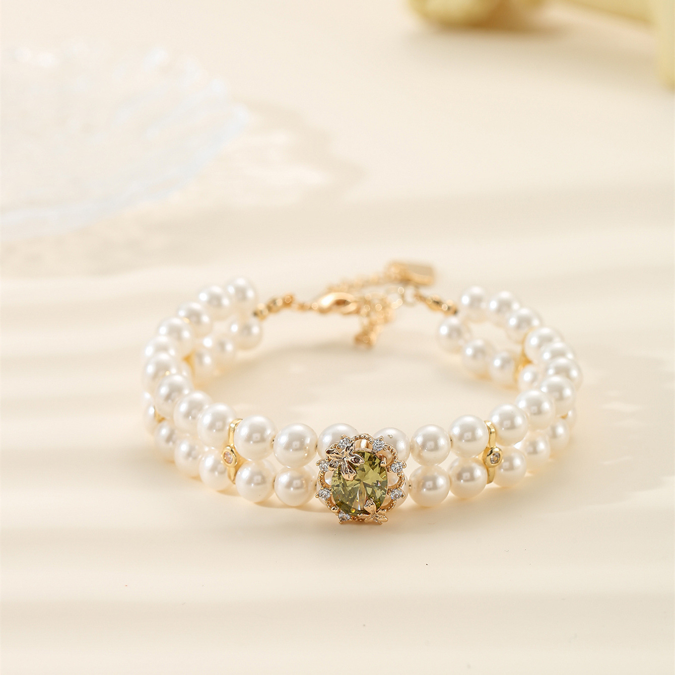 New elegant zircon bracelet