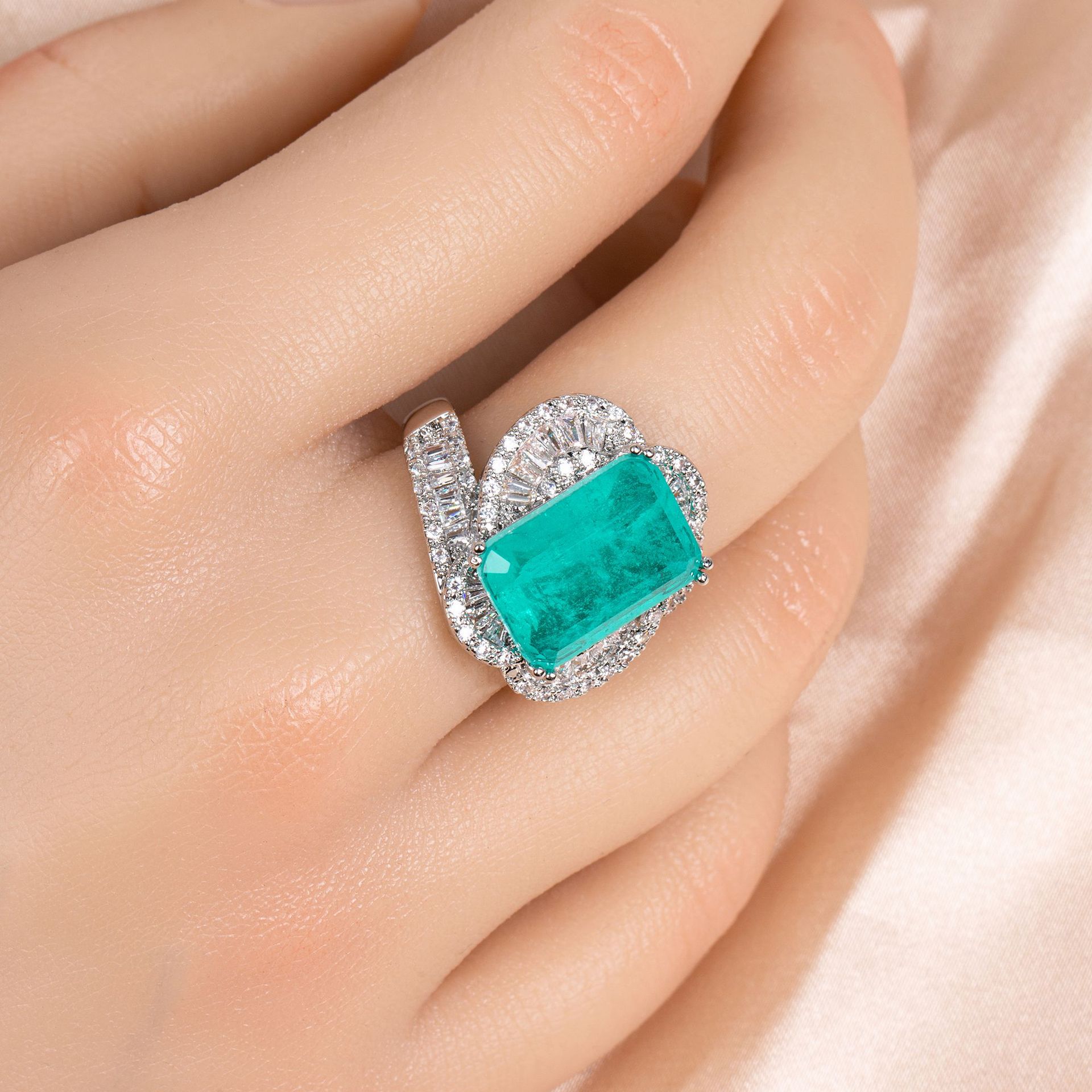 New high quality creative zircon ring