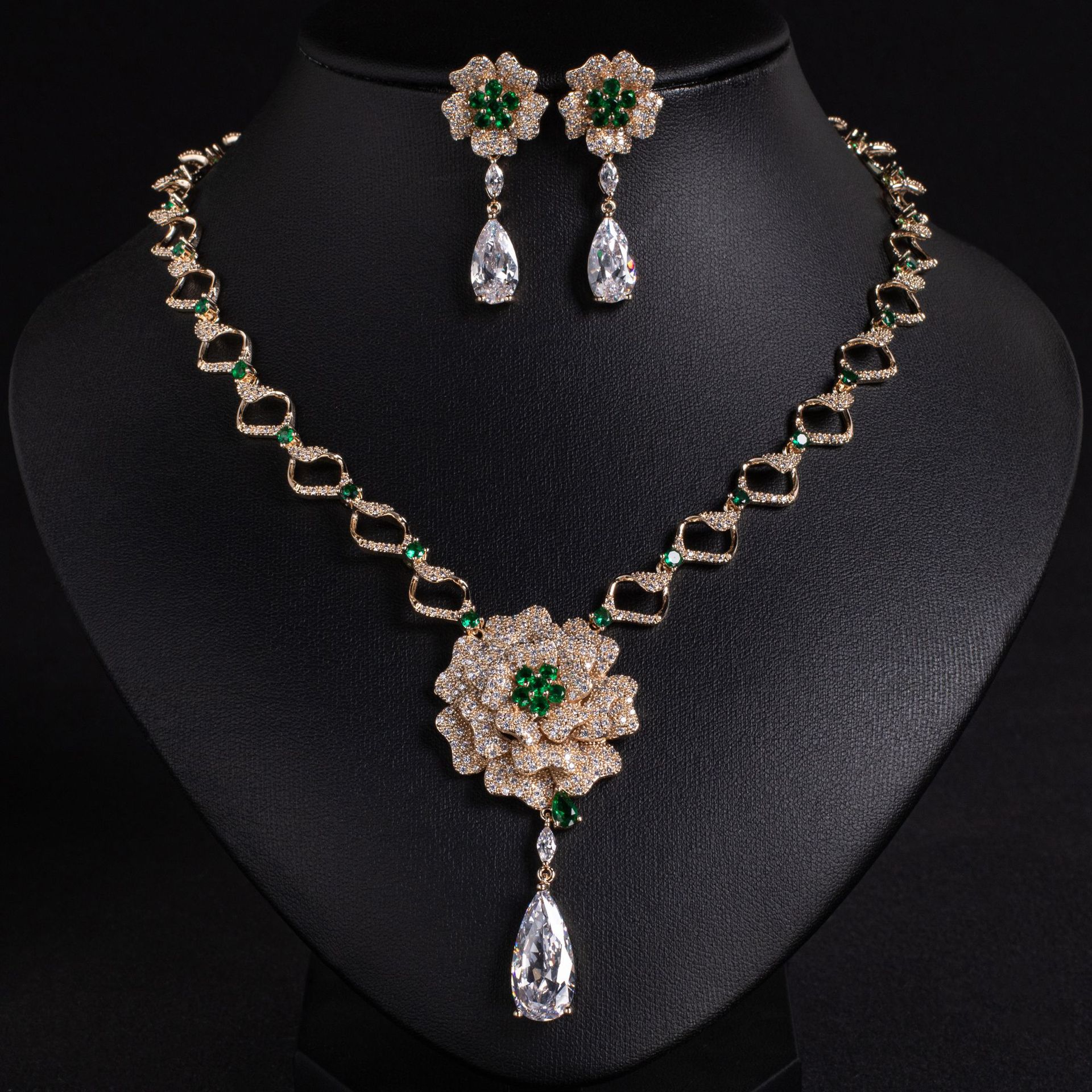Zircon jewelry set