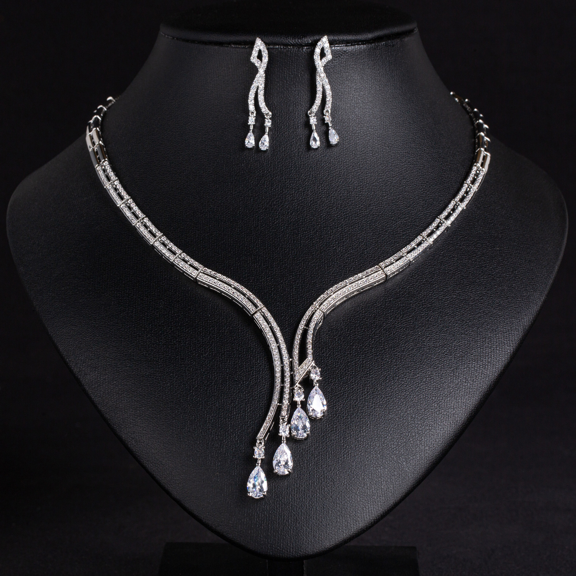 Zircon jewelry set