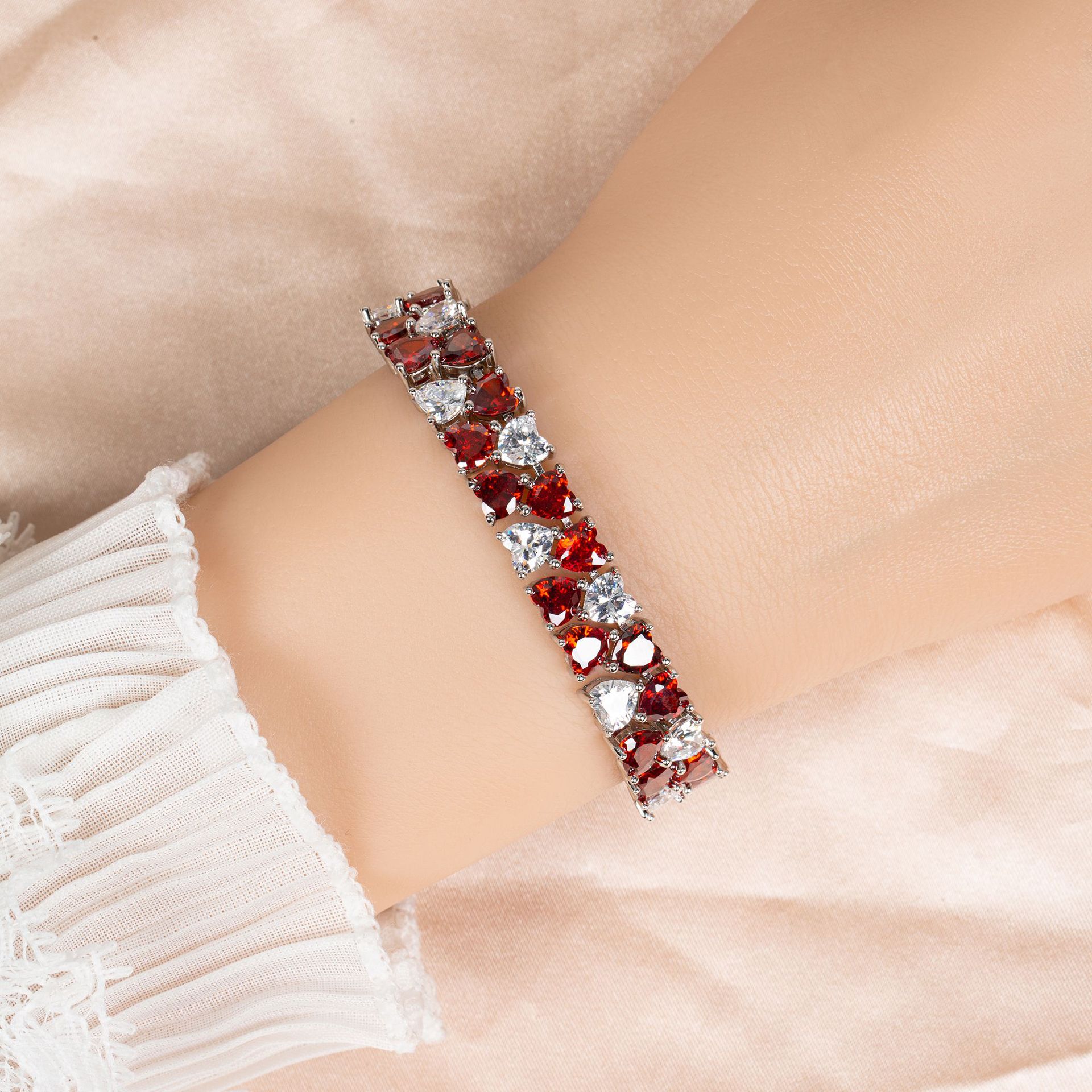 New high quality zircon bracelet