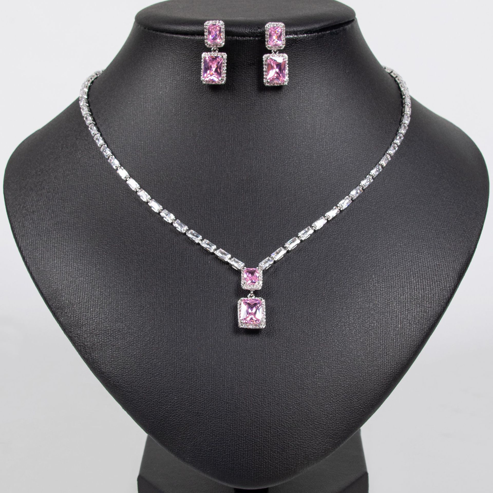 Zircon jewelry set