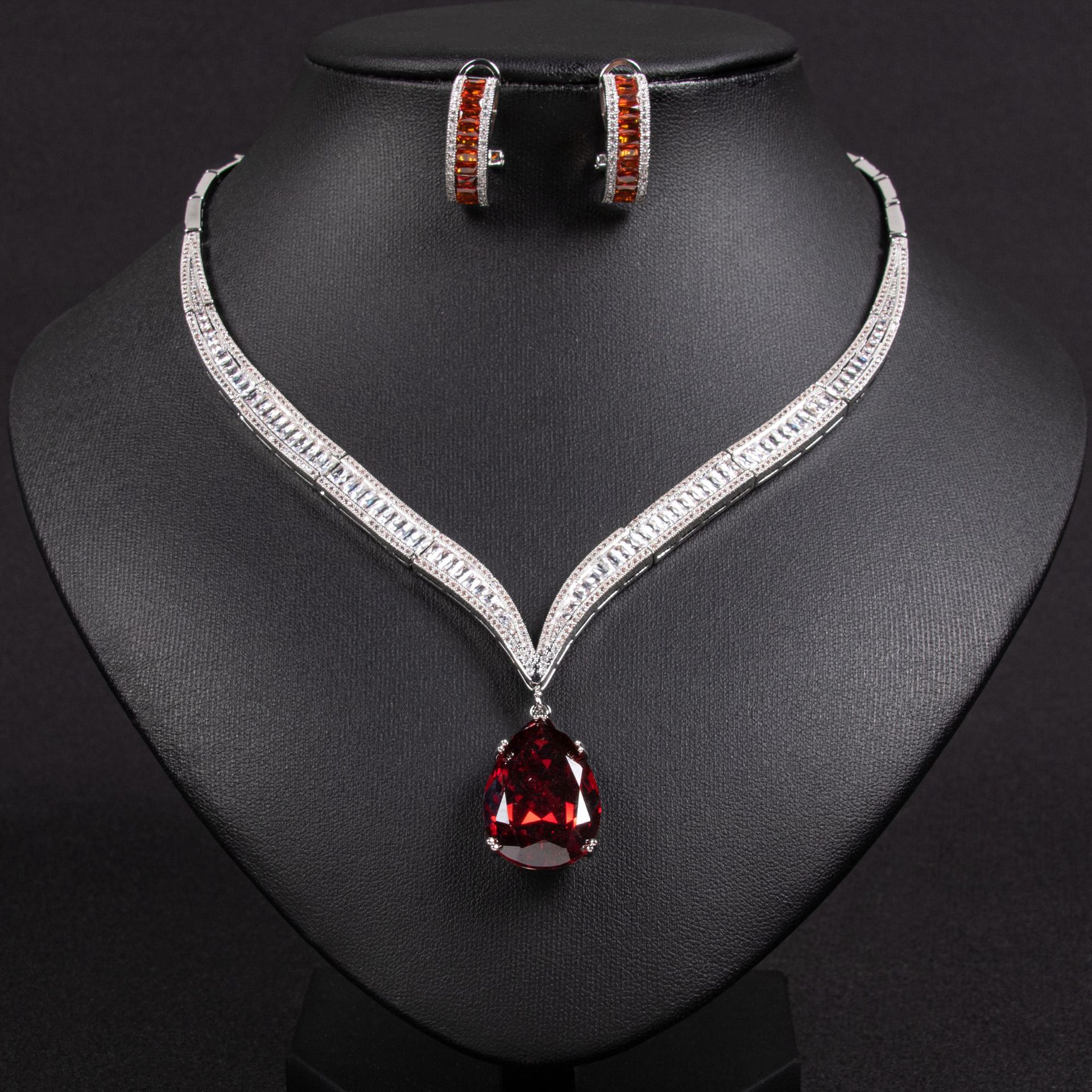 New zircon jewelry sets suitable for weddings
