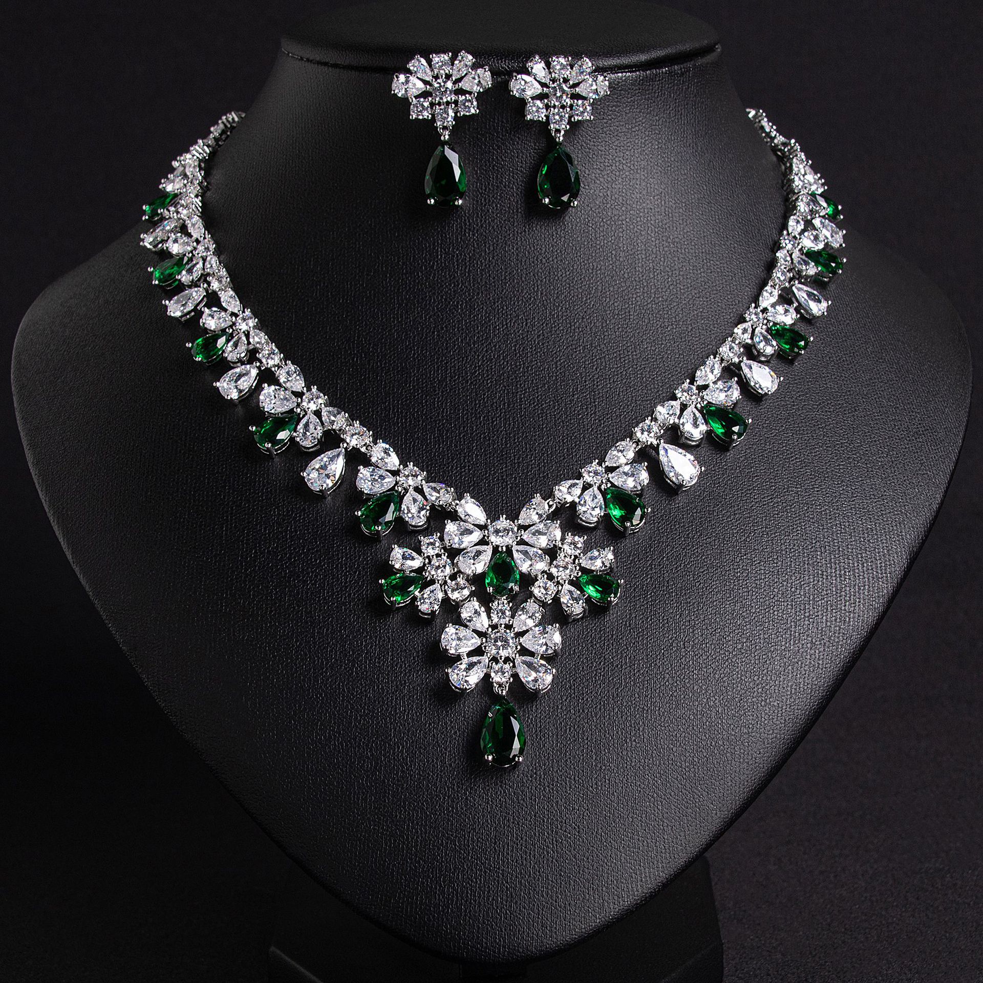 New zircon jewelry set suitable for date