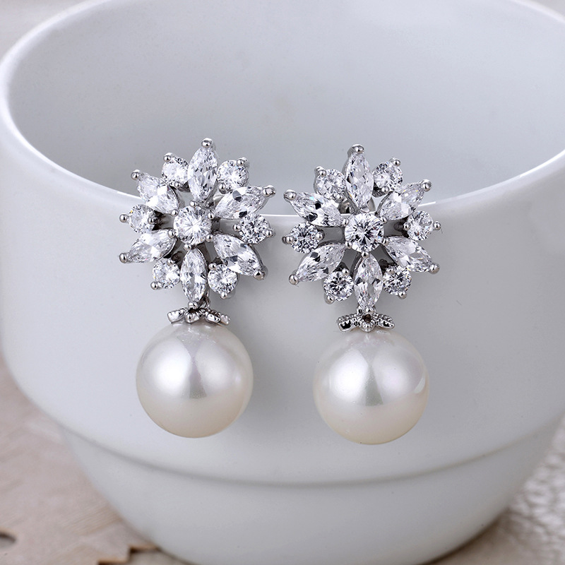 New elegant pearl zircon earrings