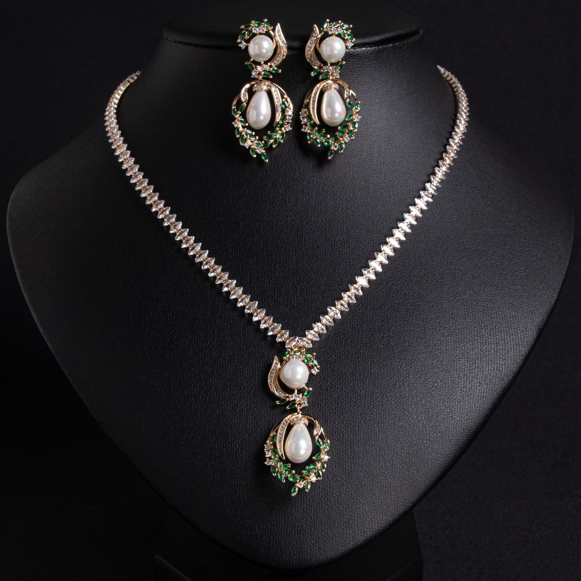 Zircon jewelry set