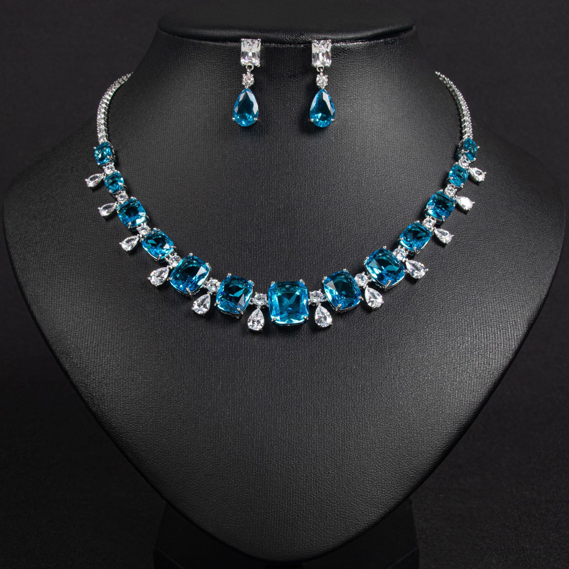 Zircon jewelry set
