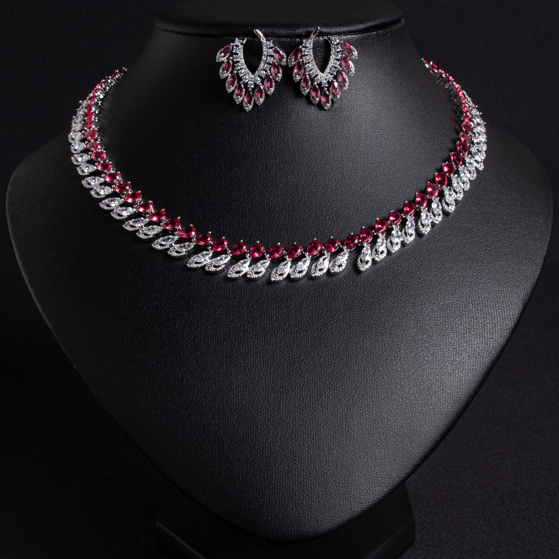 Zircon jewelry set