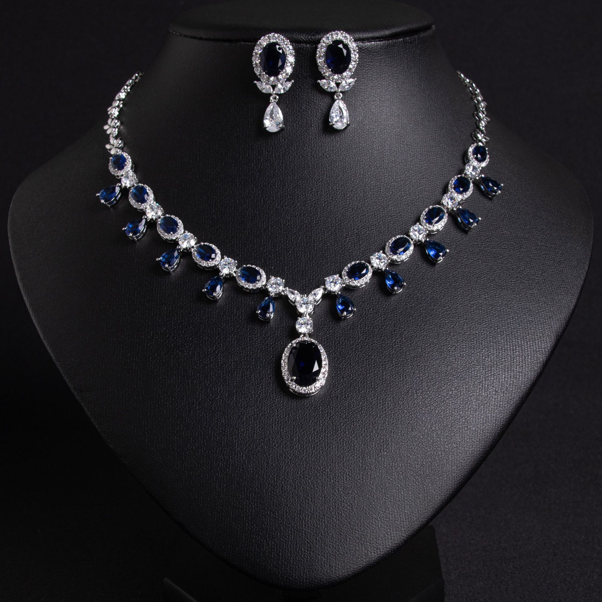 Zircon jewelry set