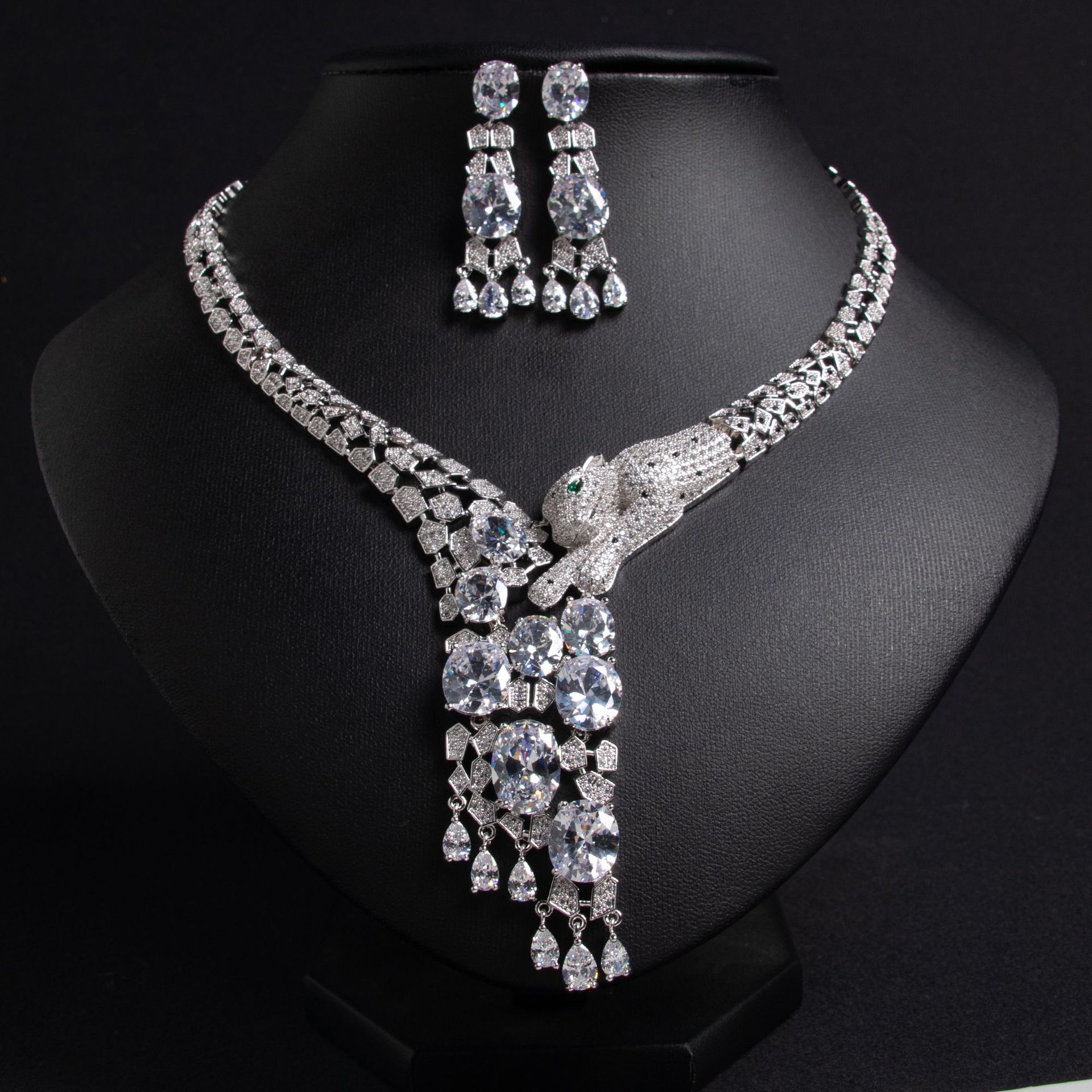 Zircon jewelry set