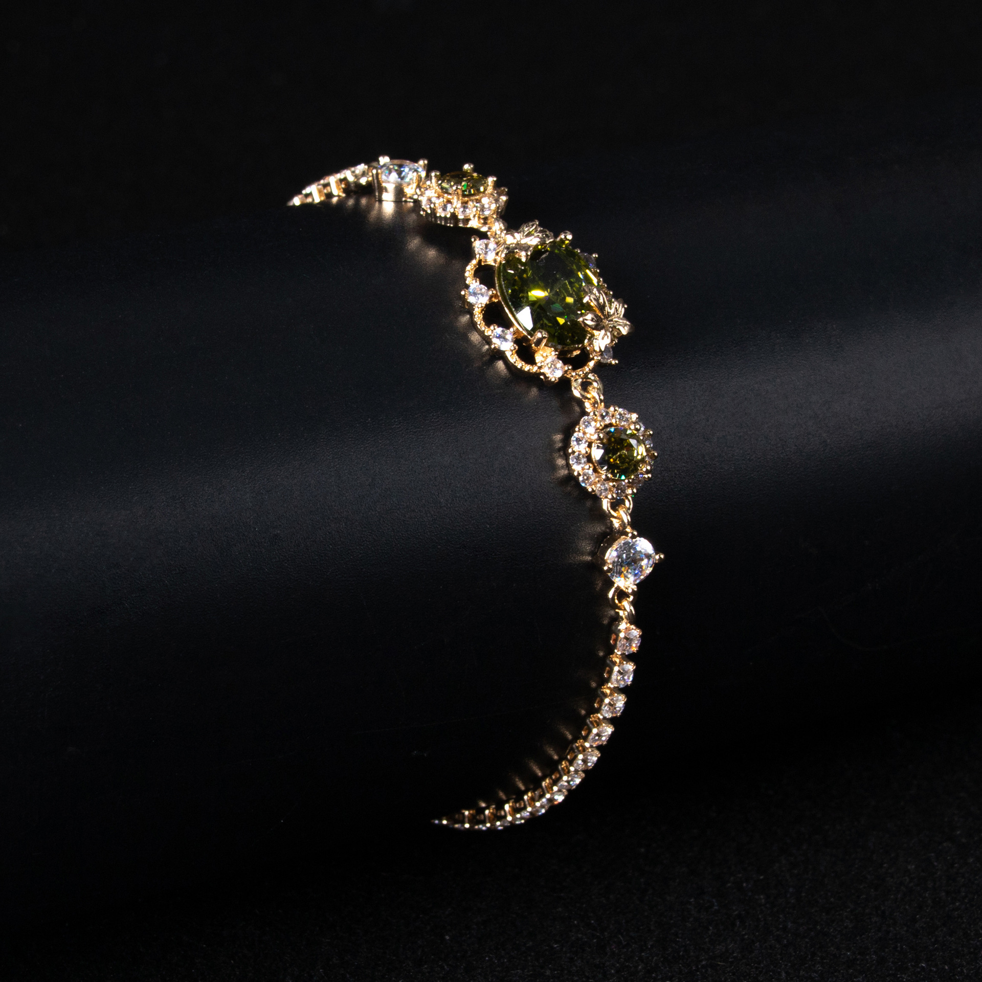 New gorgeous zircon bracelet