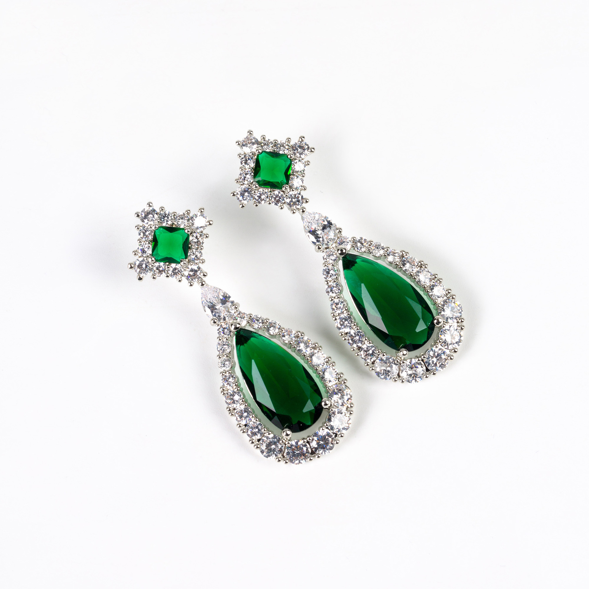 New Louvre Collection Large Teardrop Zirconia Jewelry Set