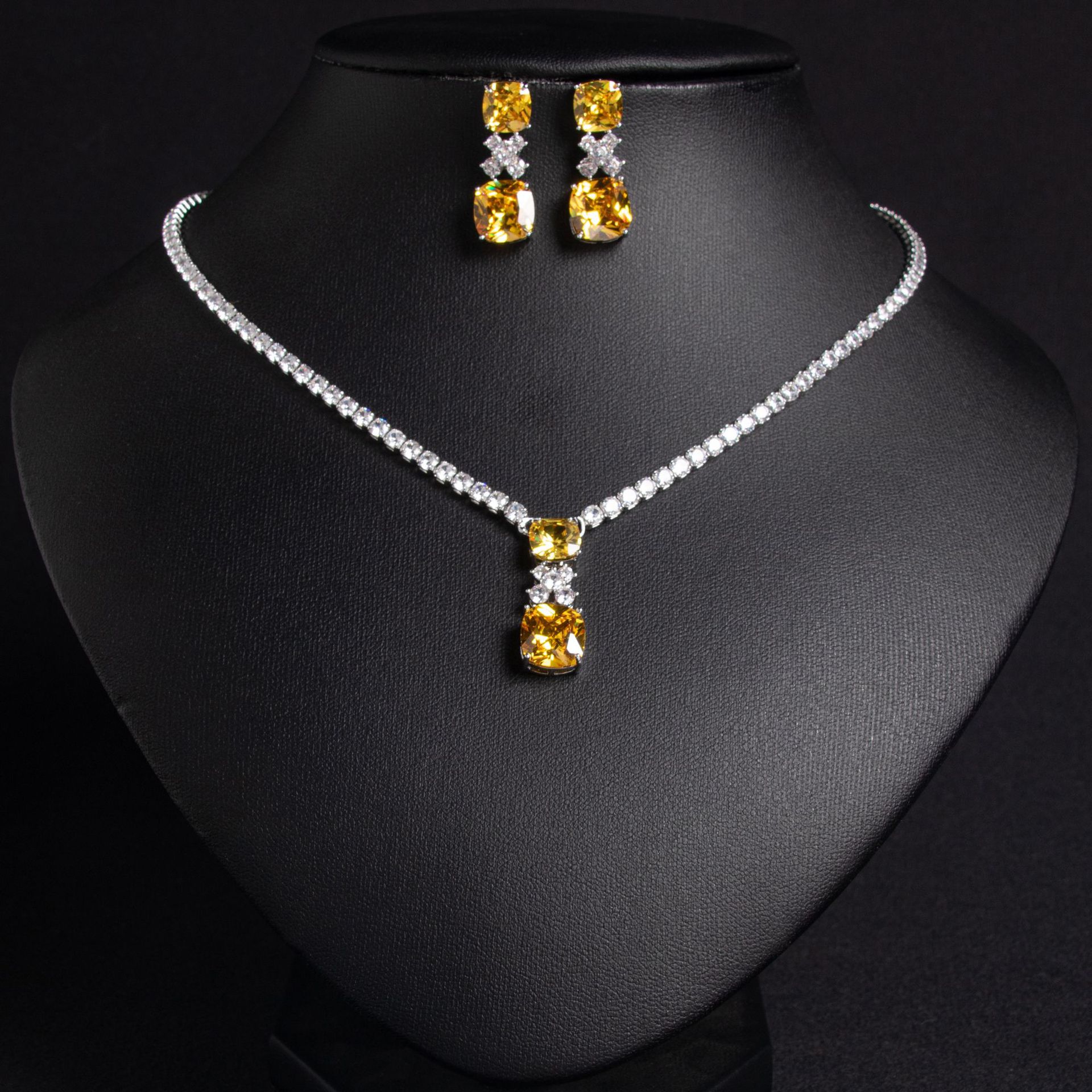 New simple and elegant zircon jewelry set