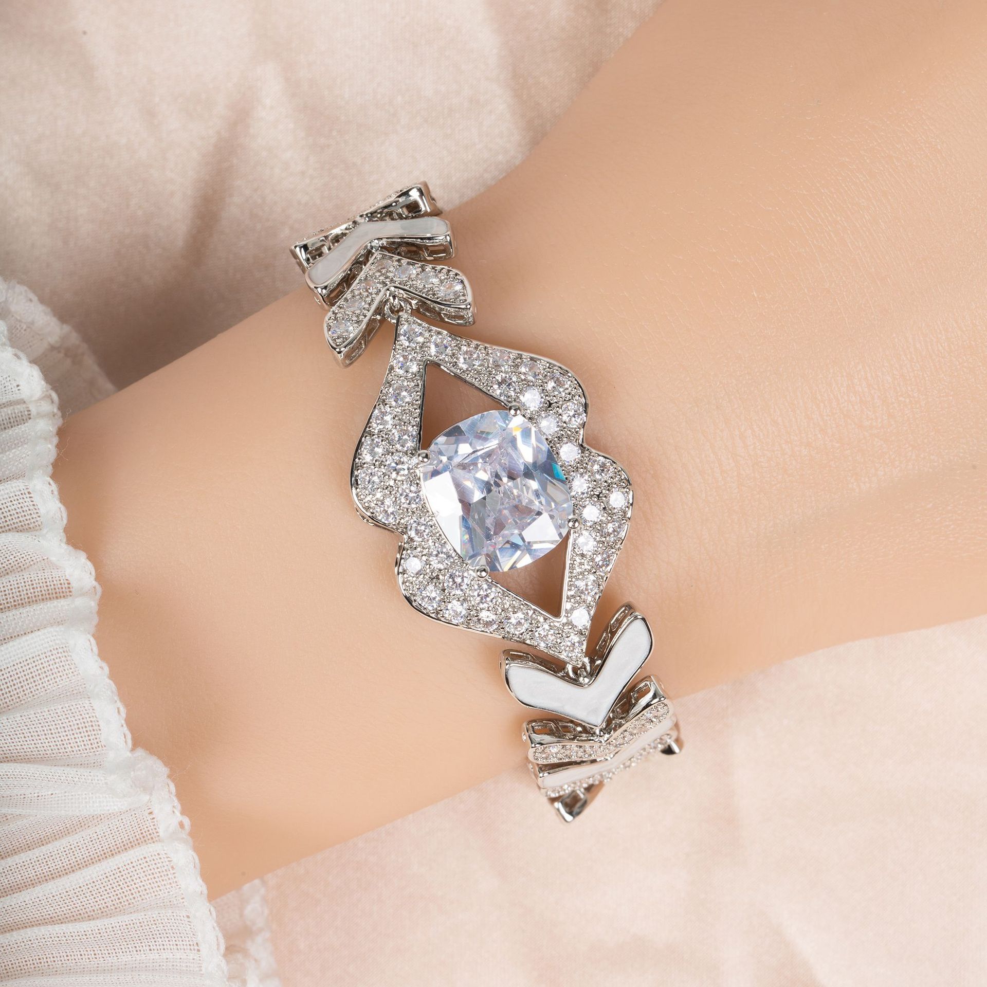 New design zircon bracelet