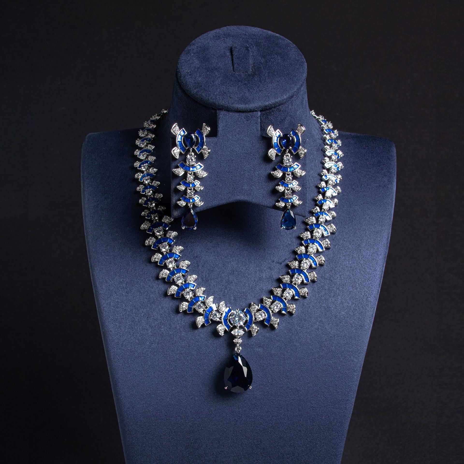New elegant jewelry sets