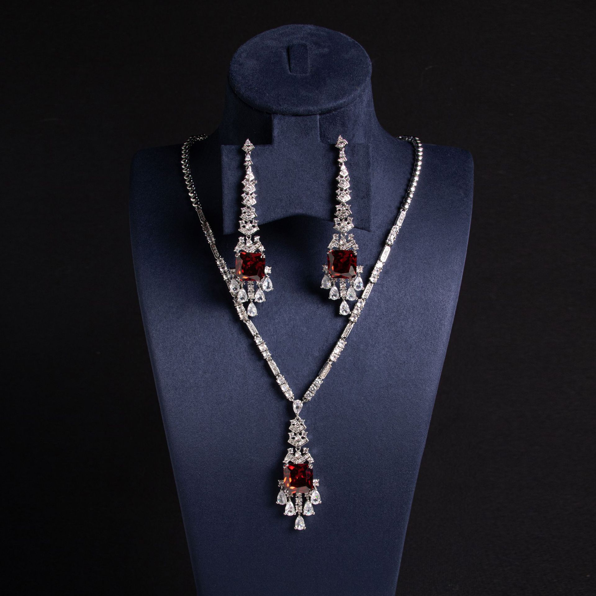 New zircon jewelry sets suitable for weddings