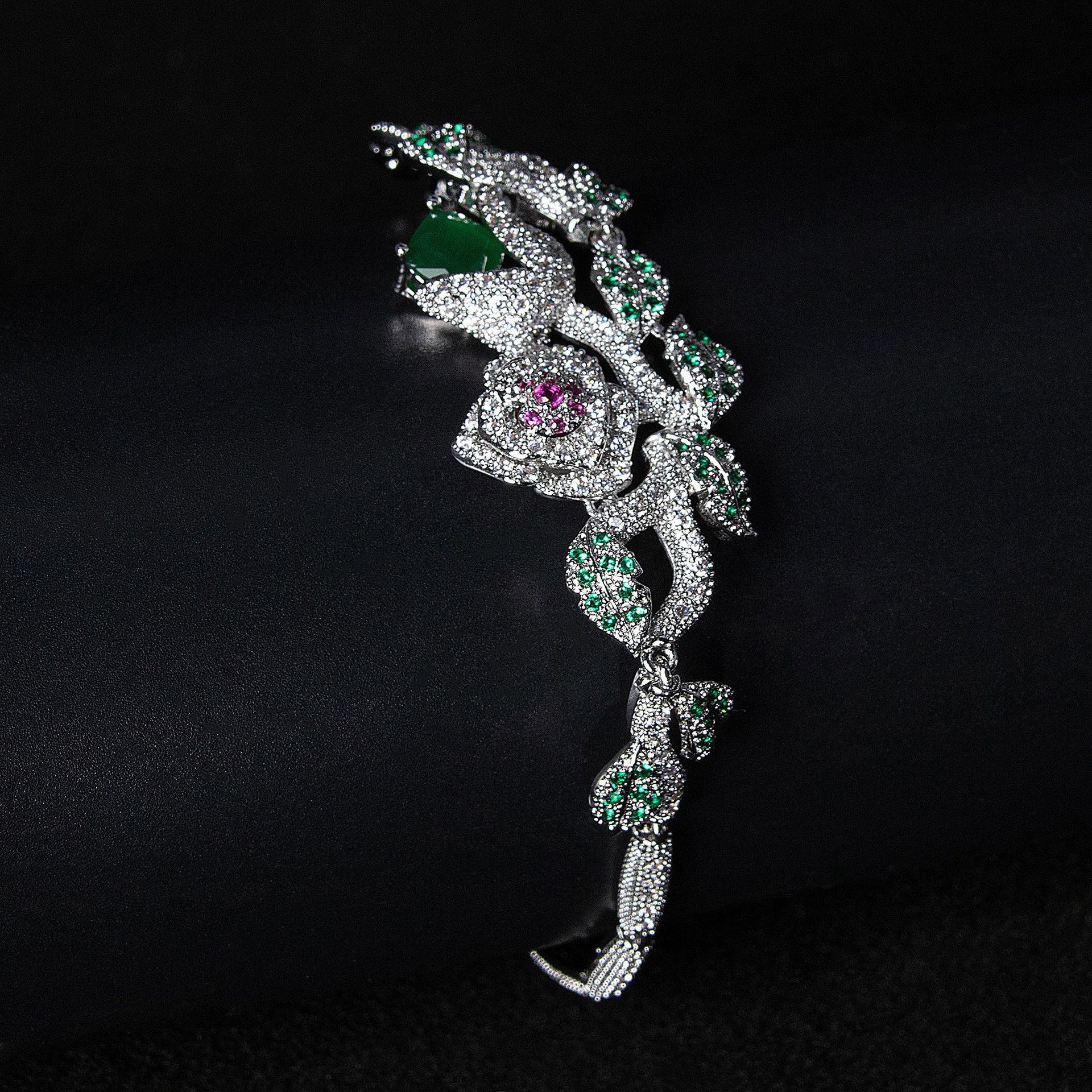 New floral zircon bracelet