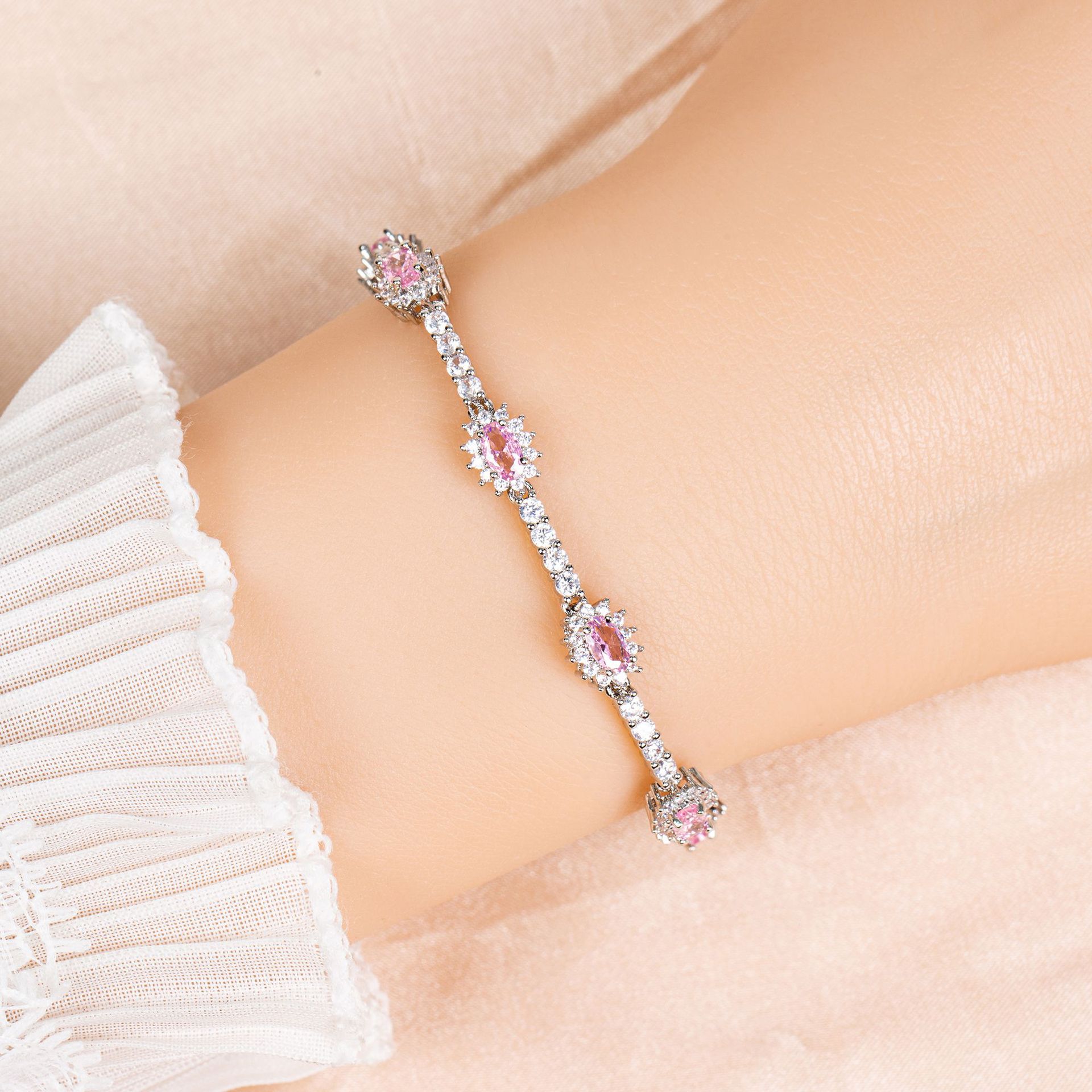 New noble zircon bracelet