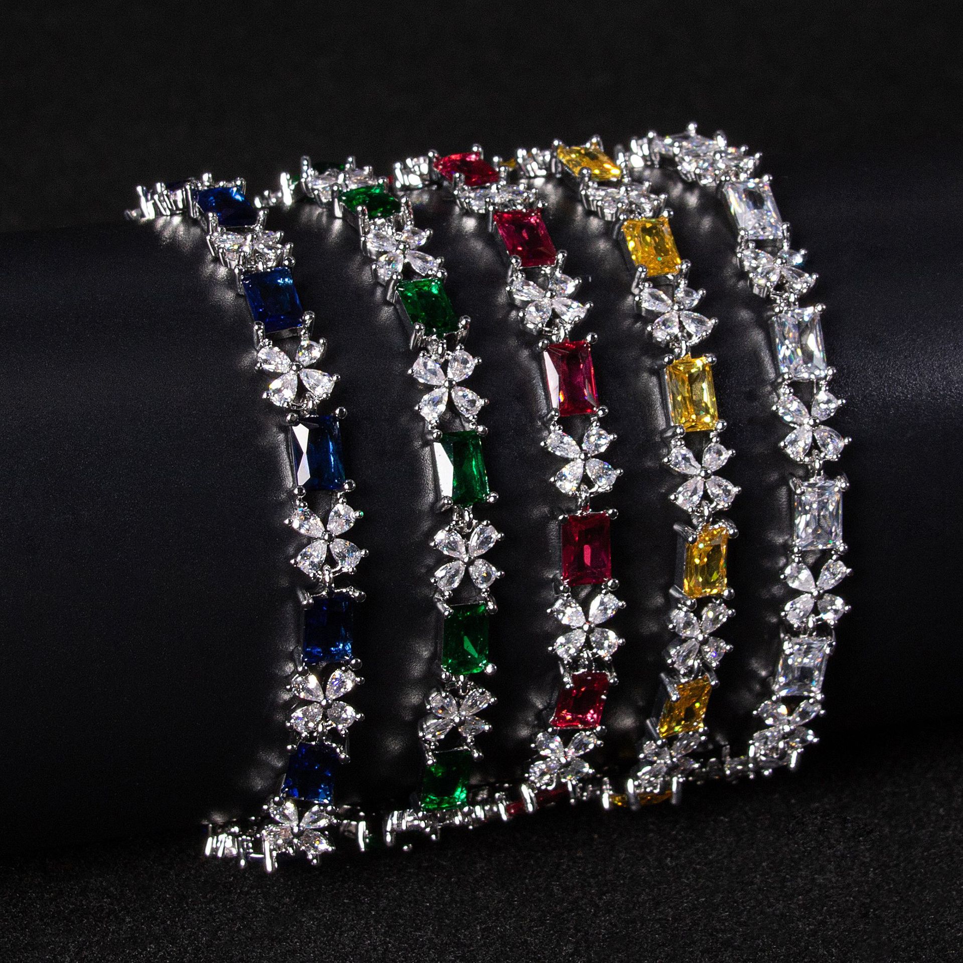 New simple zircon bracelet
