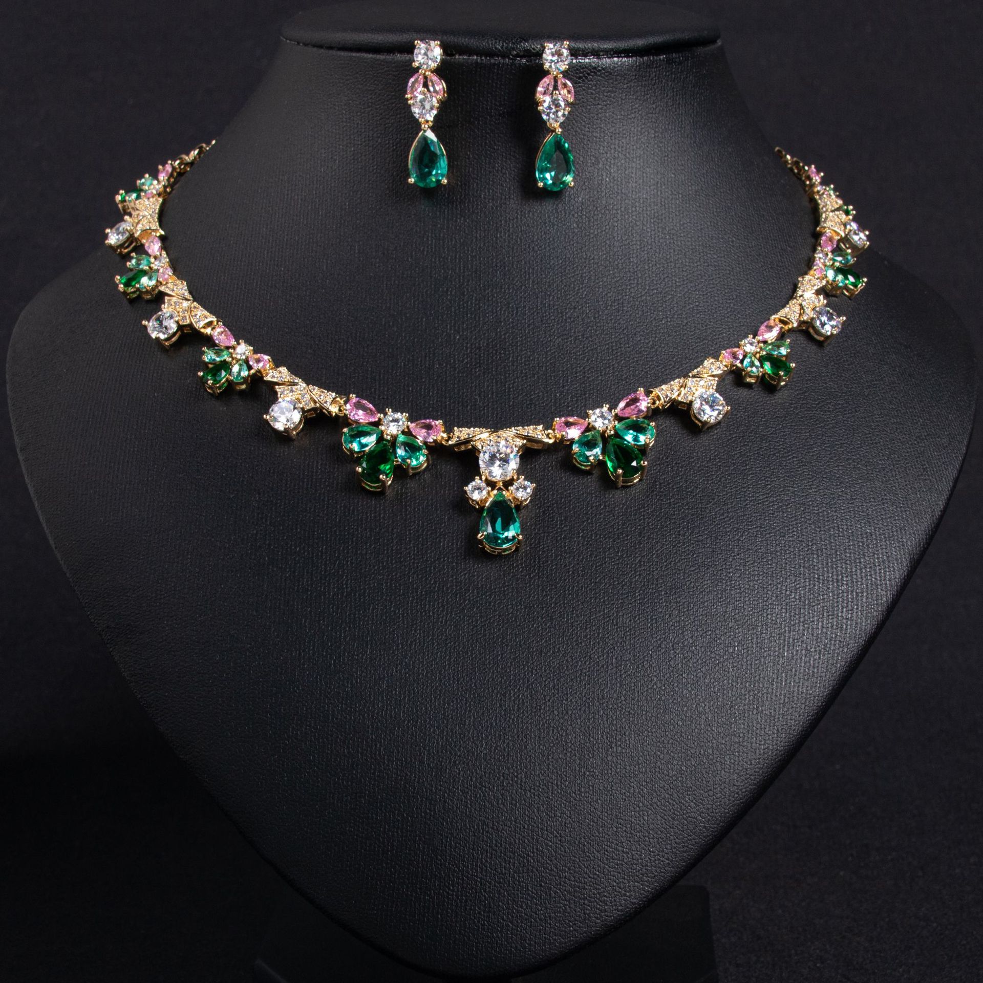 Zircon jewelry set